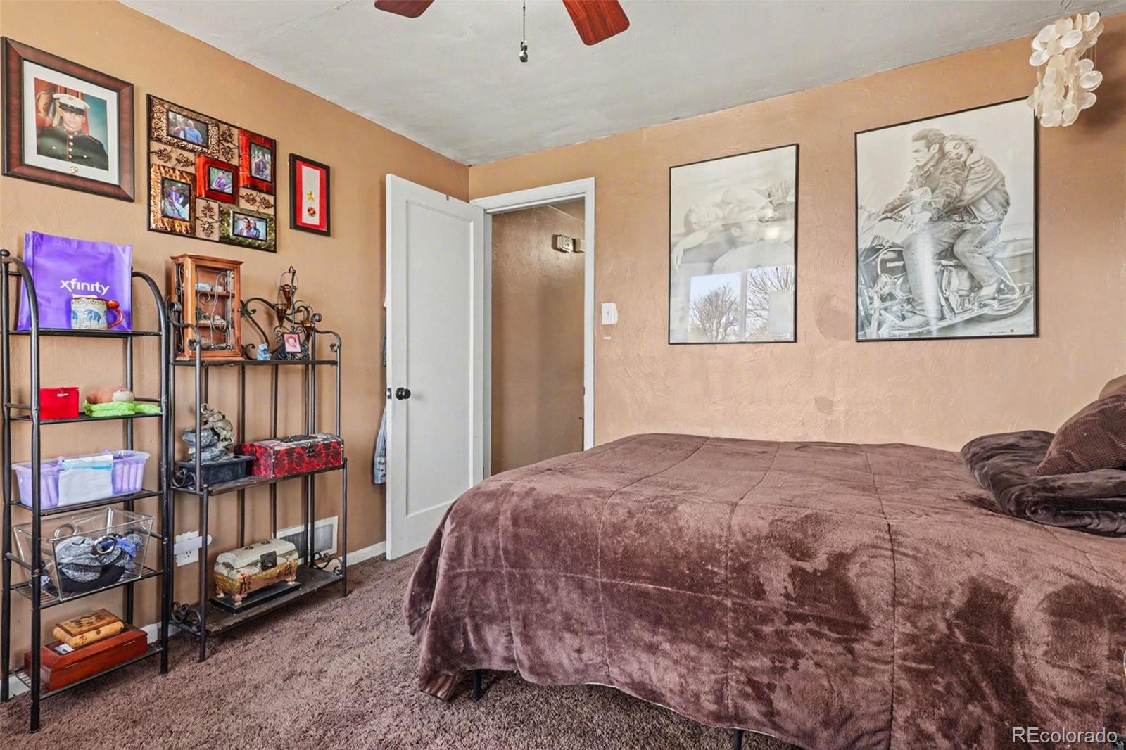MLS Image #11 for 945 s eliot street,denver, Colorado
