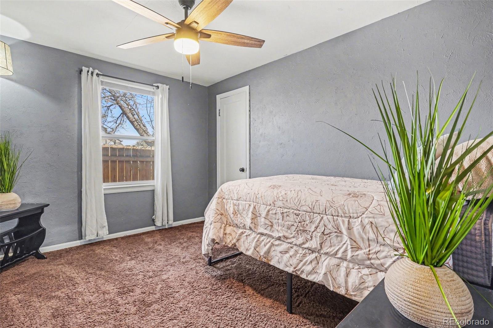 MLS Image #12 for 945 s eliot street,denver, Colorado