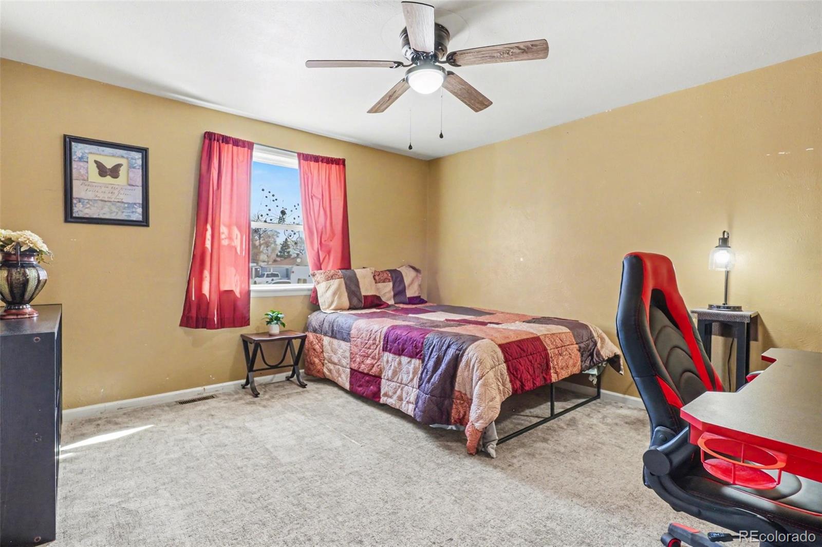MLS Image #7 for 945 s eliot street,denver, Colorado
