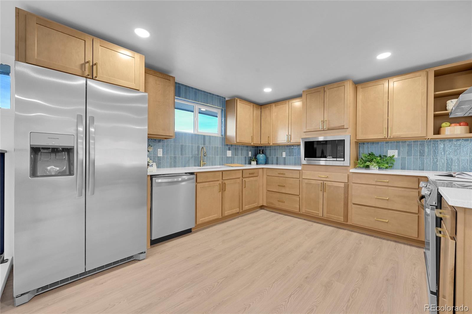 MLS Image #11 for 9230 w dakota avenue,lakewood, Colorado