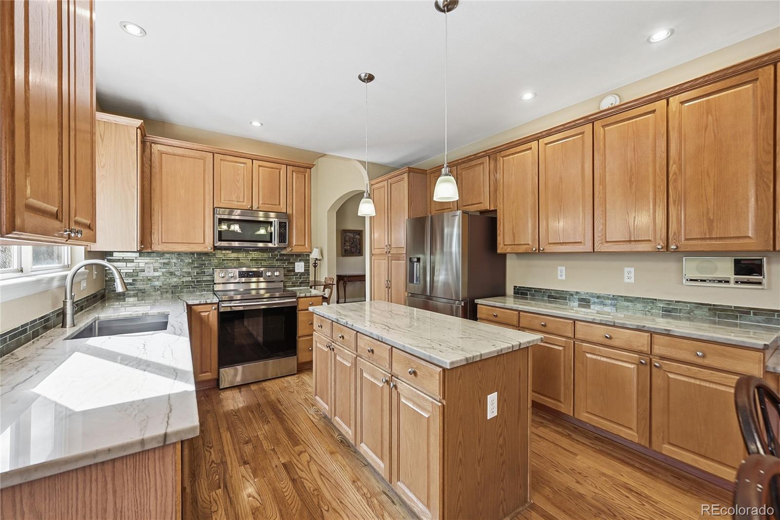 MLS Image #11 for 5886 s ensenada street,aurora, Colorado