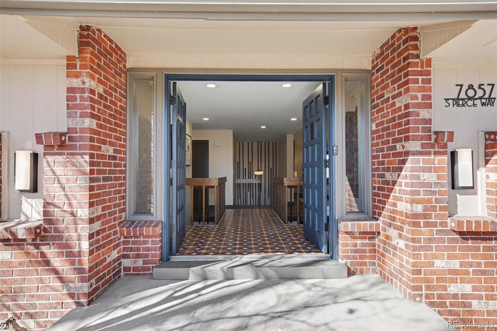 MLS Image #2 for 7857 s pierce way,littleton, Colorado