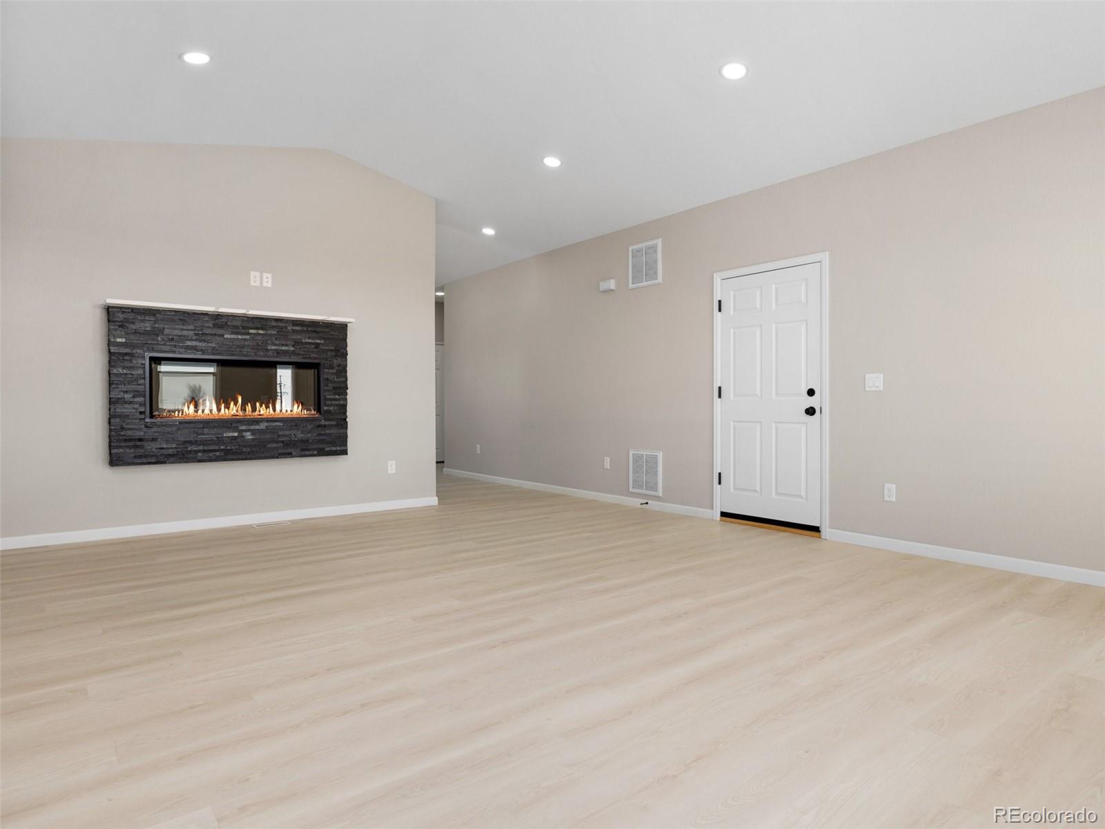 MLS Image #3 for 981 e waverly drive,pueblo, Colorado