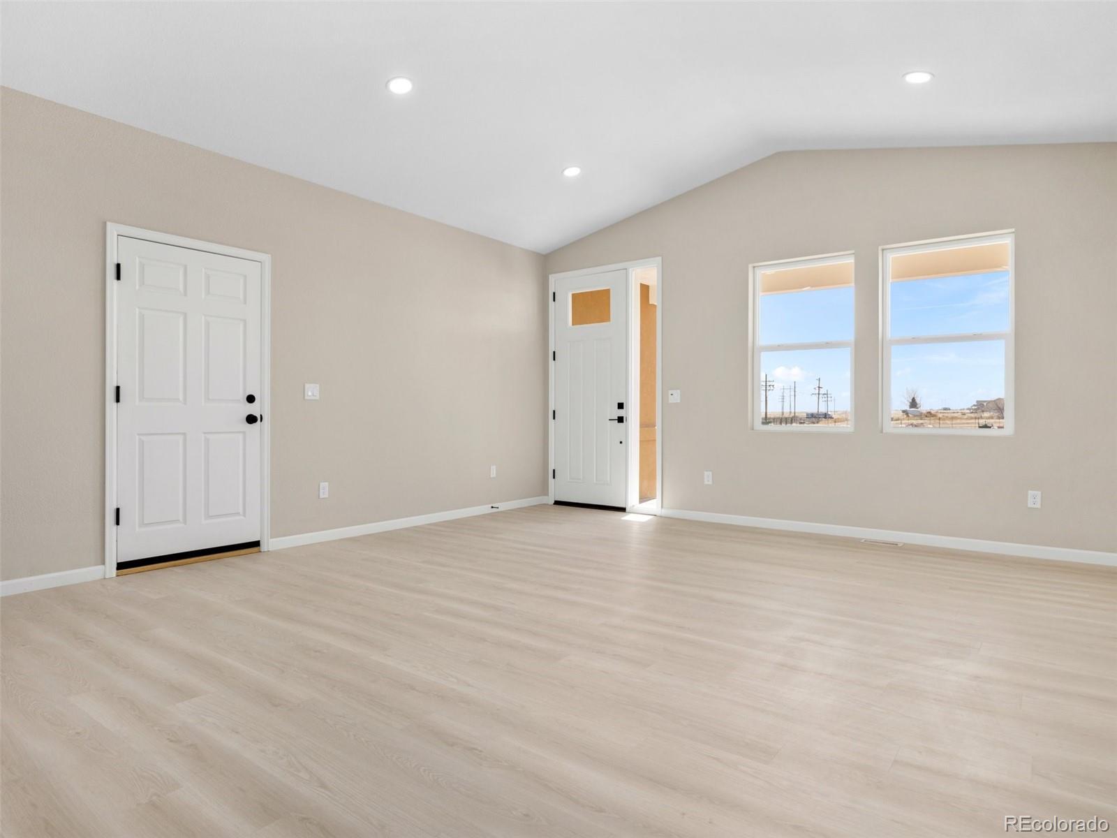 MLS Image #4 for 981 e waverly drive,pueblo, Colorado