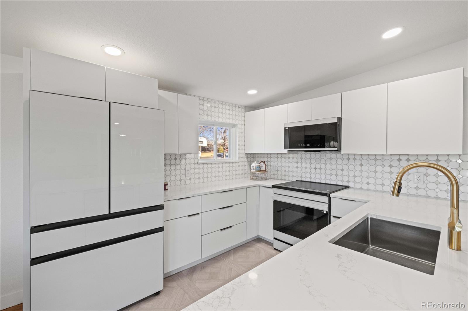 MLS Image #10 for 6785 s logan street,centennial, Colorado
