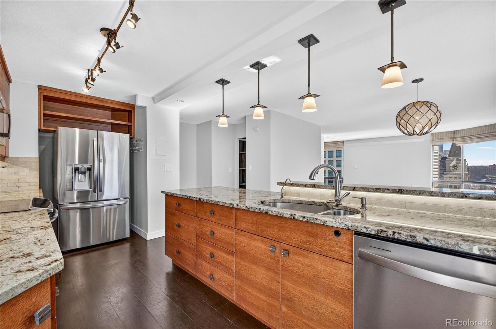 MLS Image #12 for 1625  larimer street,denver, Colorado