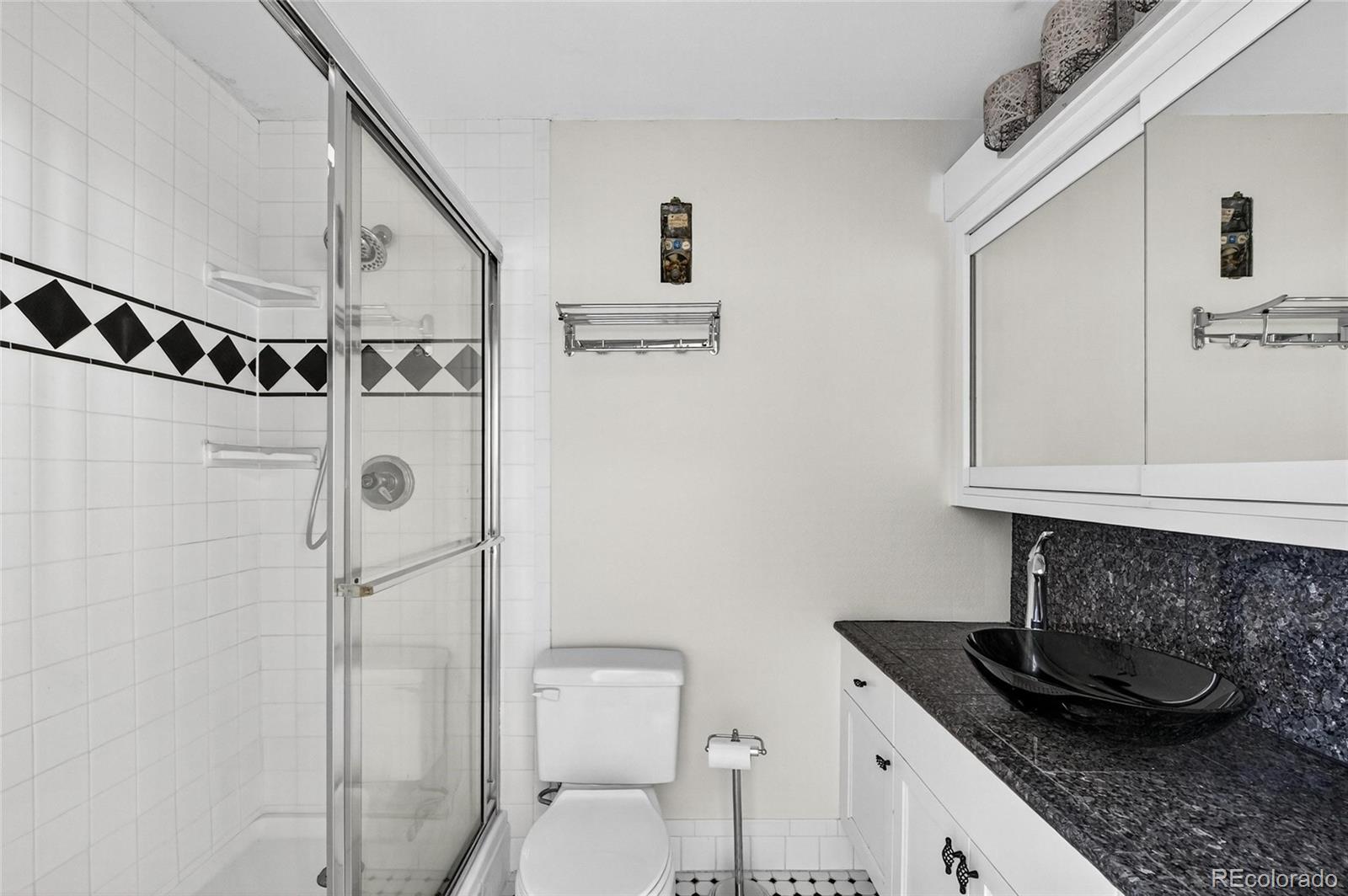 MLS Image #18 for 1625  larimer street,denver, Colorado