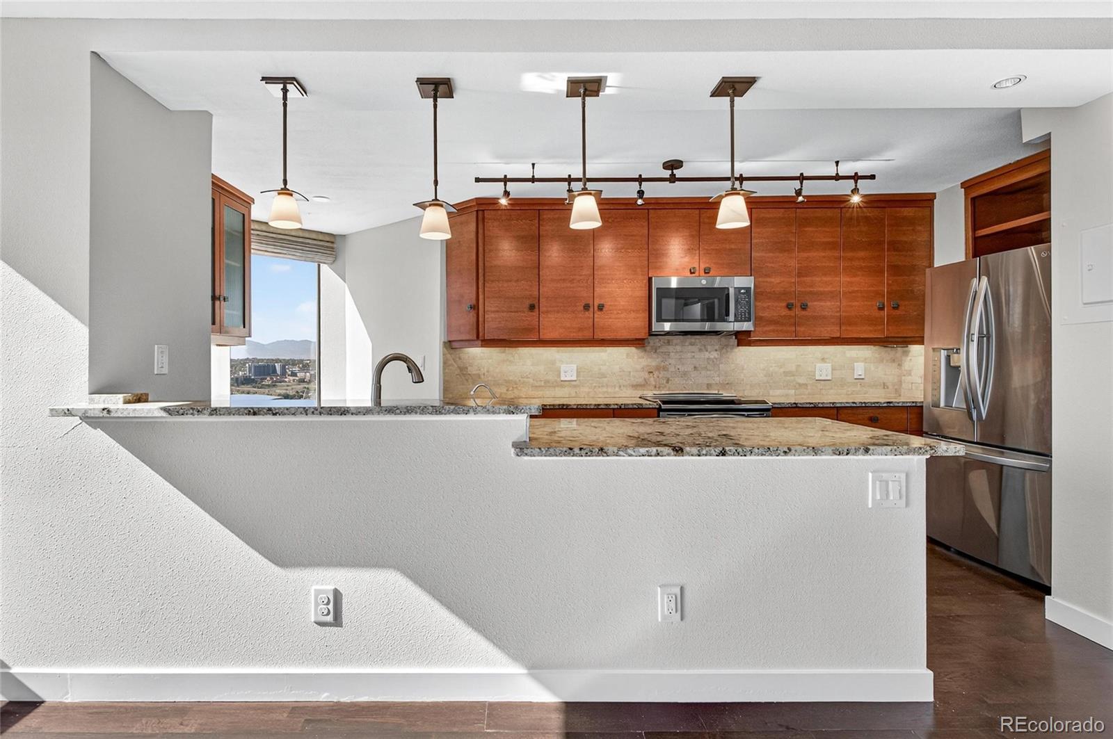 MLS Image #7 for 1625  larimer street,denver, Colorado