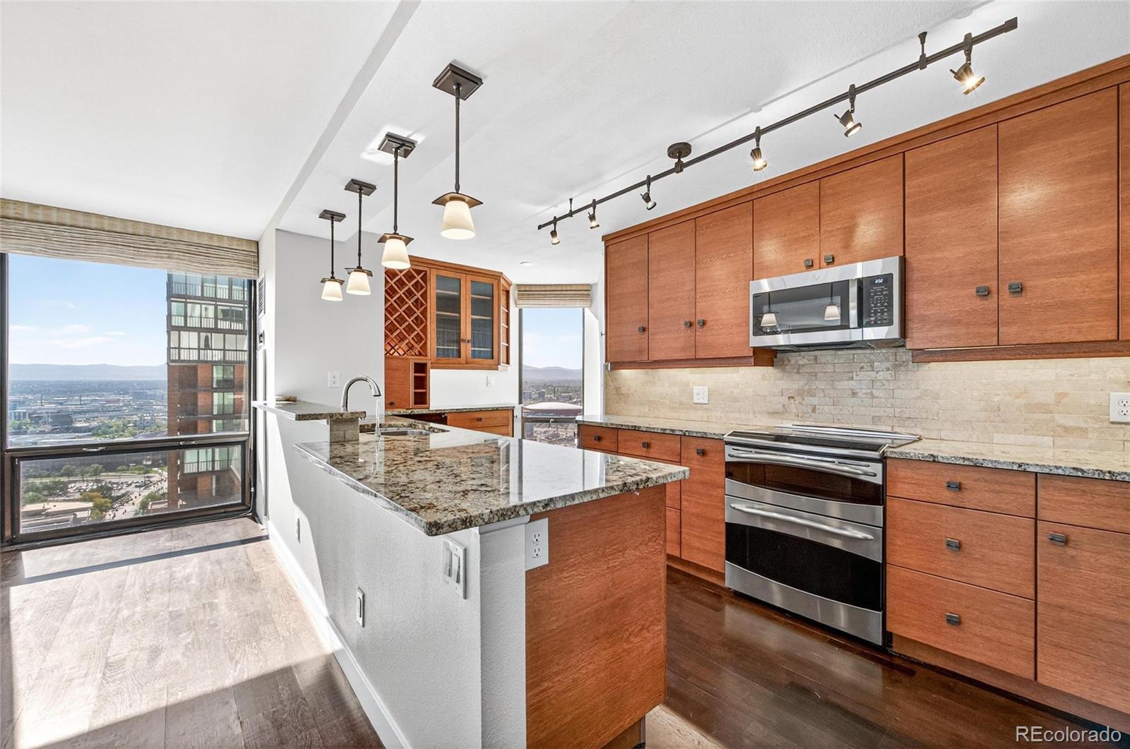 MLS Image #8 for 1625  larimer street,denver, Colorado