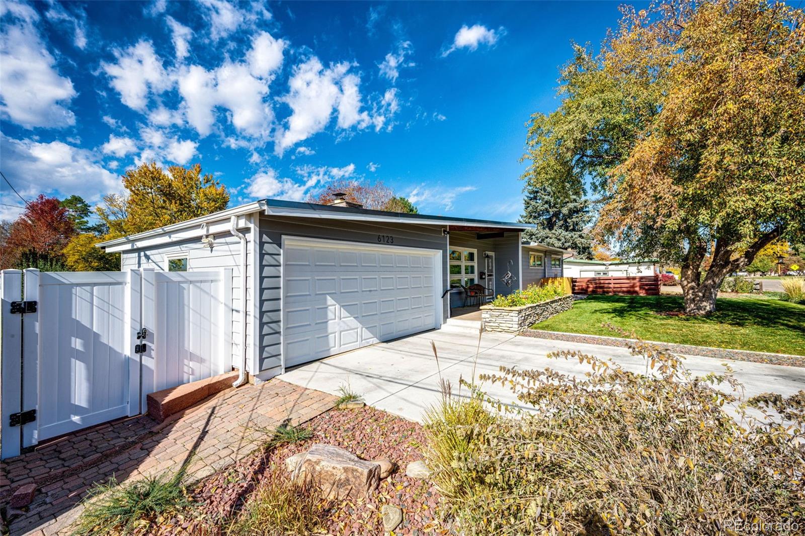 MLS Image #3 for 6123 s datura street,littleton, Colorado