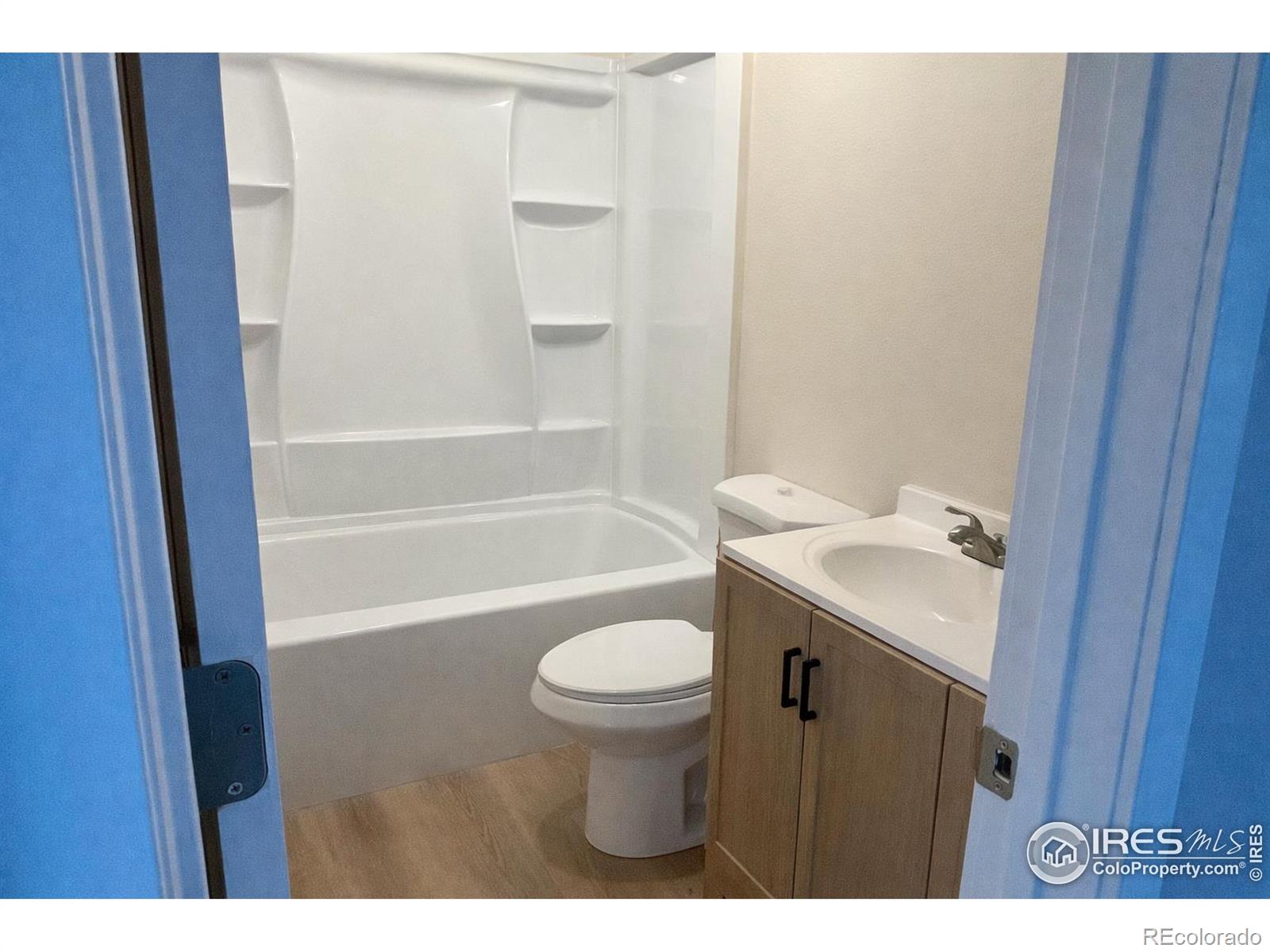 MLS Image #4 for 3354 s flower street,lakewood, Colorado