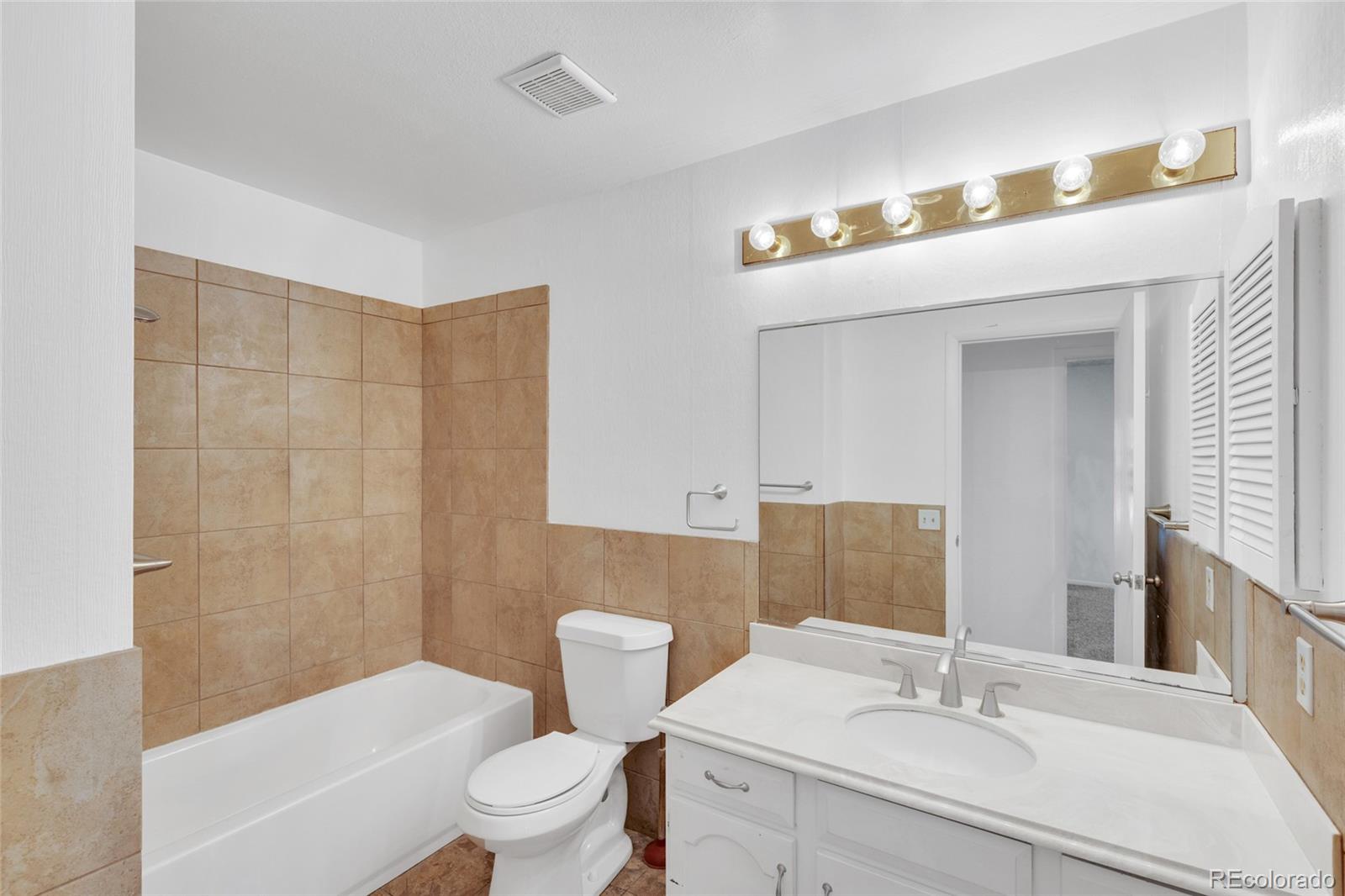 MLS Image #11 for 3703 s mission parkway,aurora, Colorado
