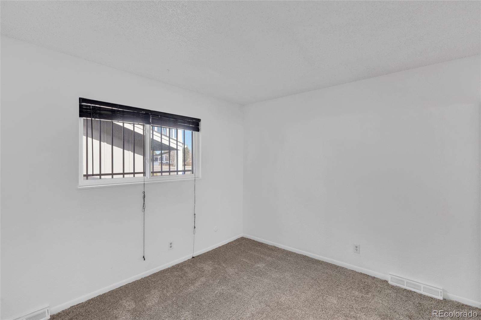 MLS Image #14 for 3703 s mission parkway,aurora, Colorado