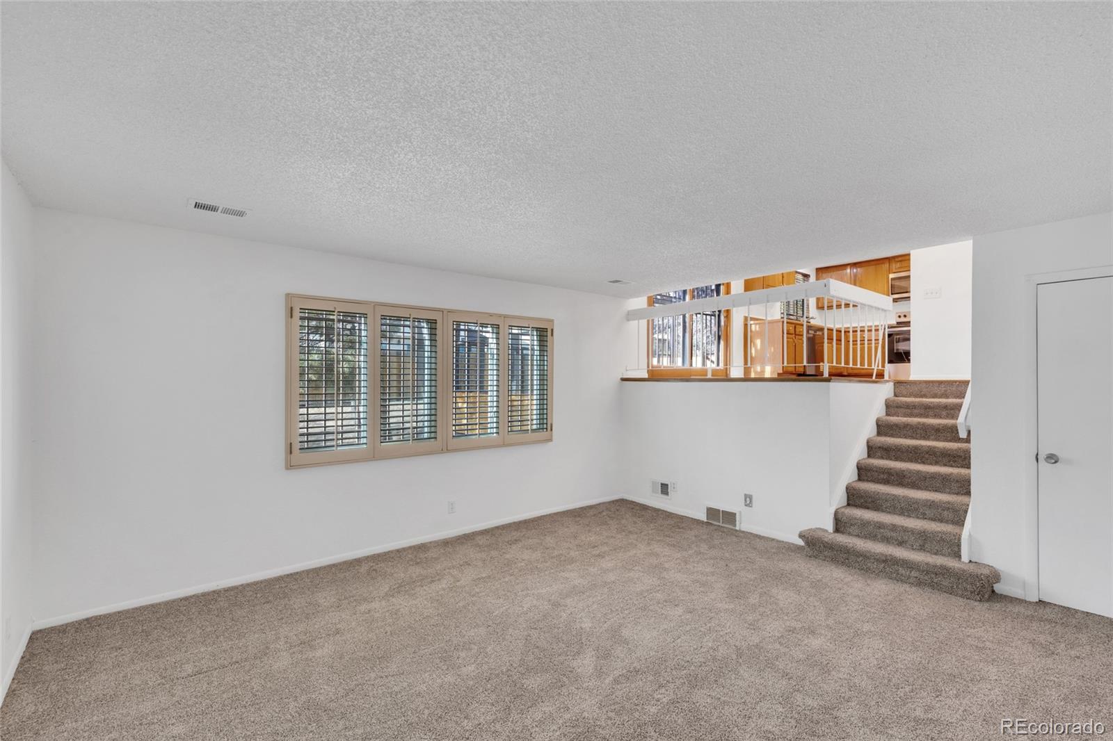 MLS Image #26 for 3703 s mission parkway,aurora, Colorado