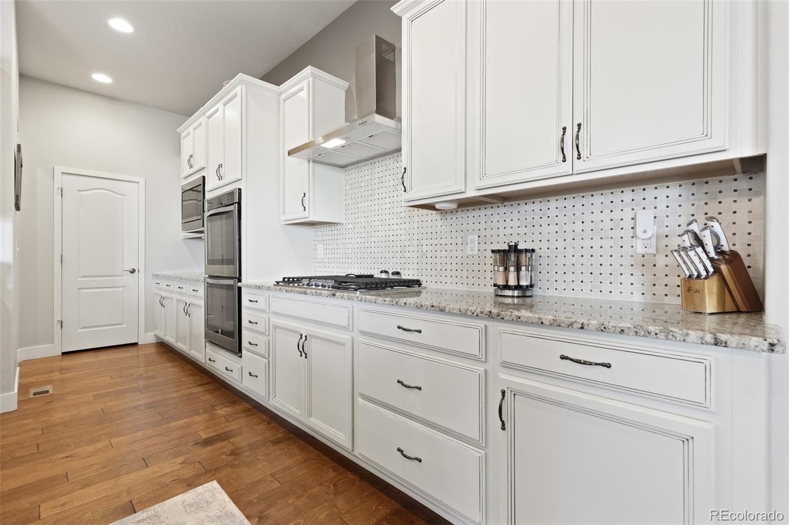 MLS Image #13 for 17697 w 95th avenue,arvada, Colorado