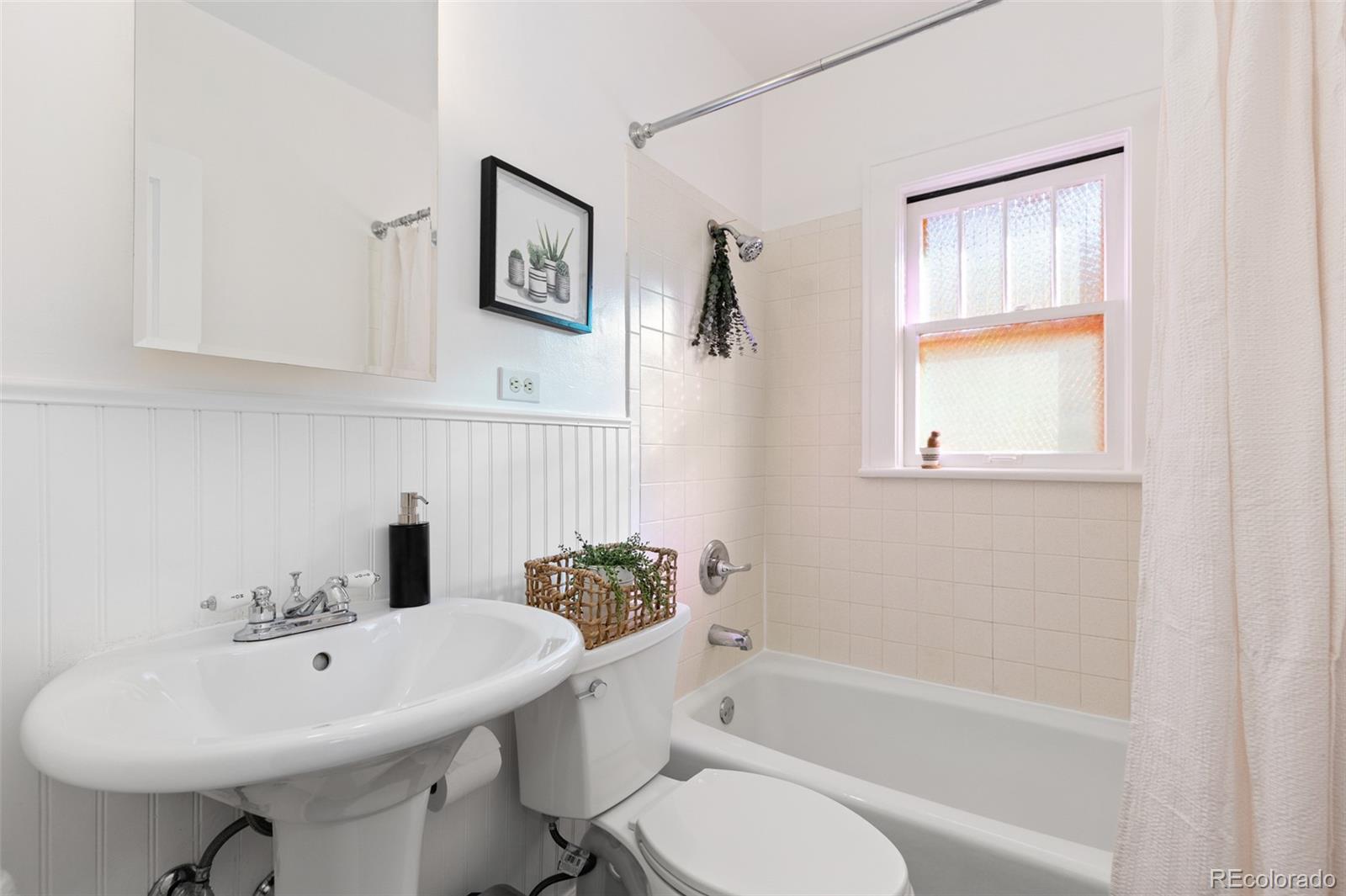 MLS Image #17 for 1901 s clarkson street,denver, Colorado