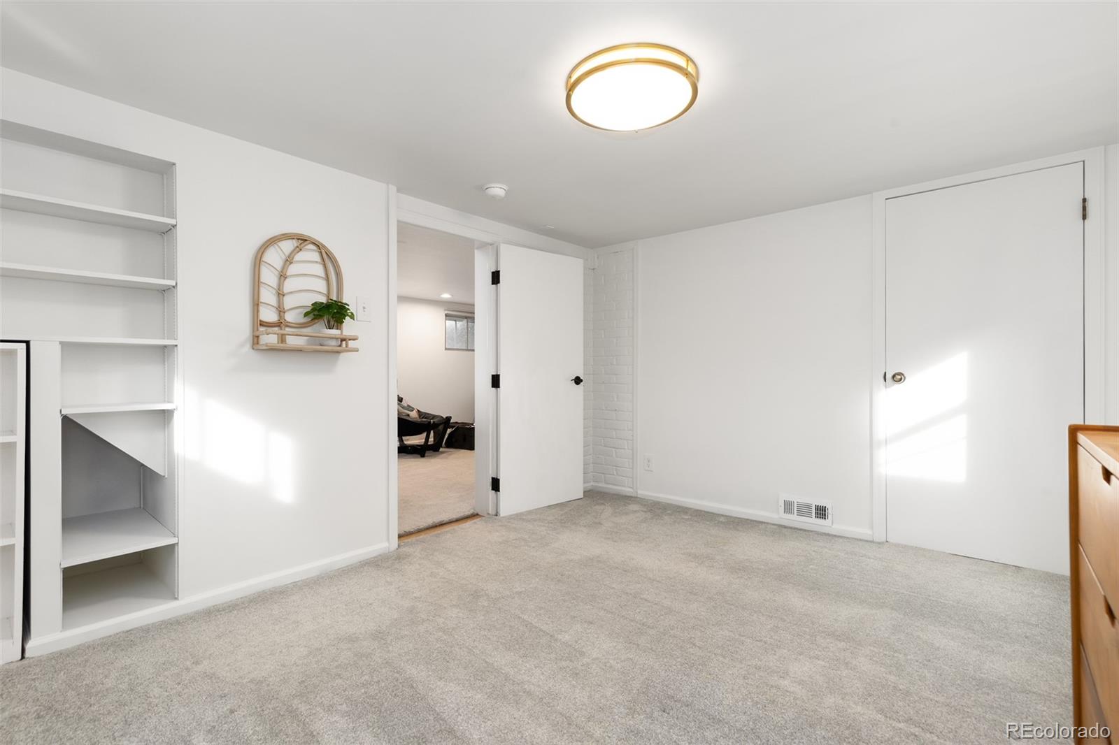 MLS Image #22 for 1901 s clarkson street,denver, Colorado