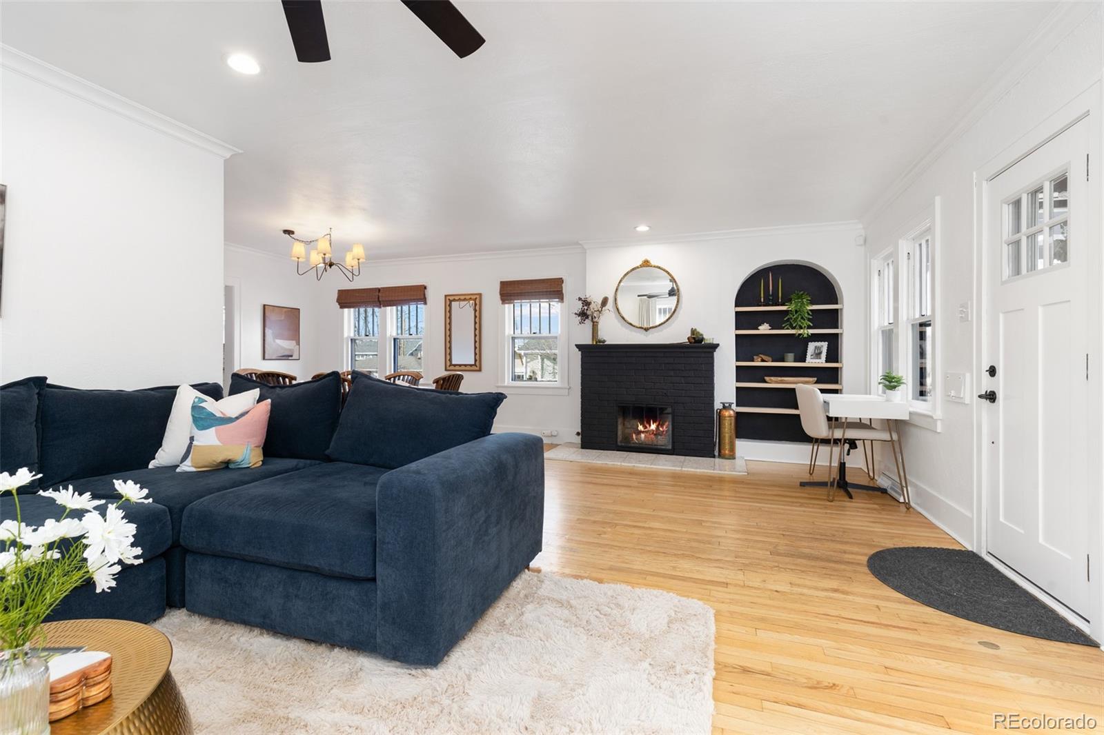MLS Image #6 for 1901 s clarkson street,denver, Colorado
