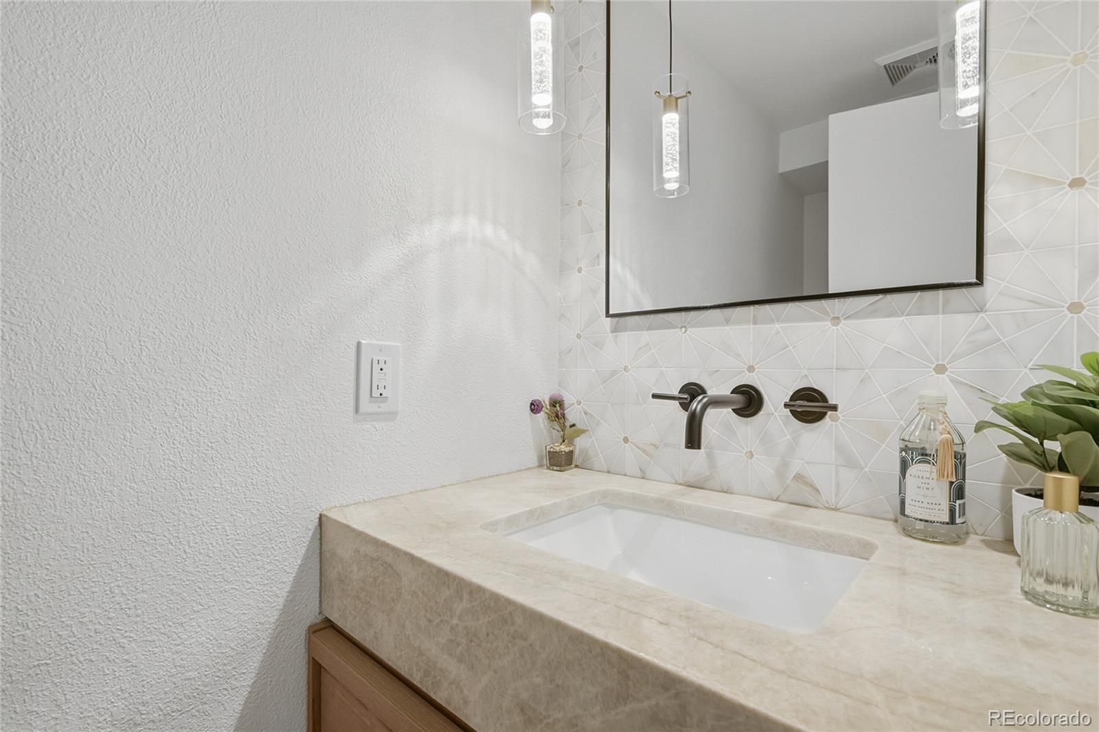 MLS Image #24 for 4184 s syracuse street,denver, Colorado