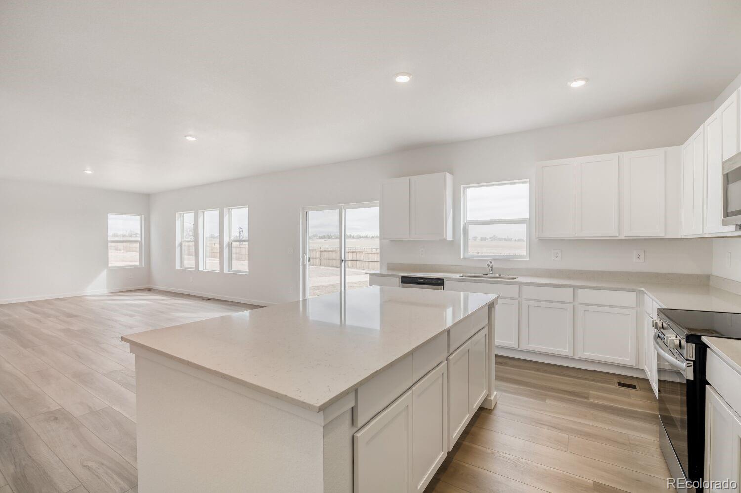 MLS Image #5 for 263  mia lane,johnstown, Colorado