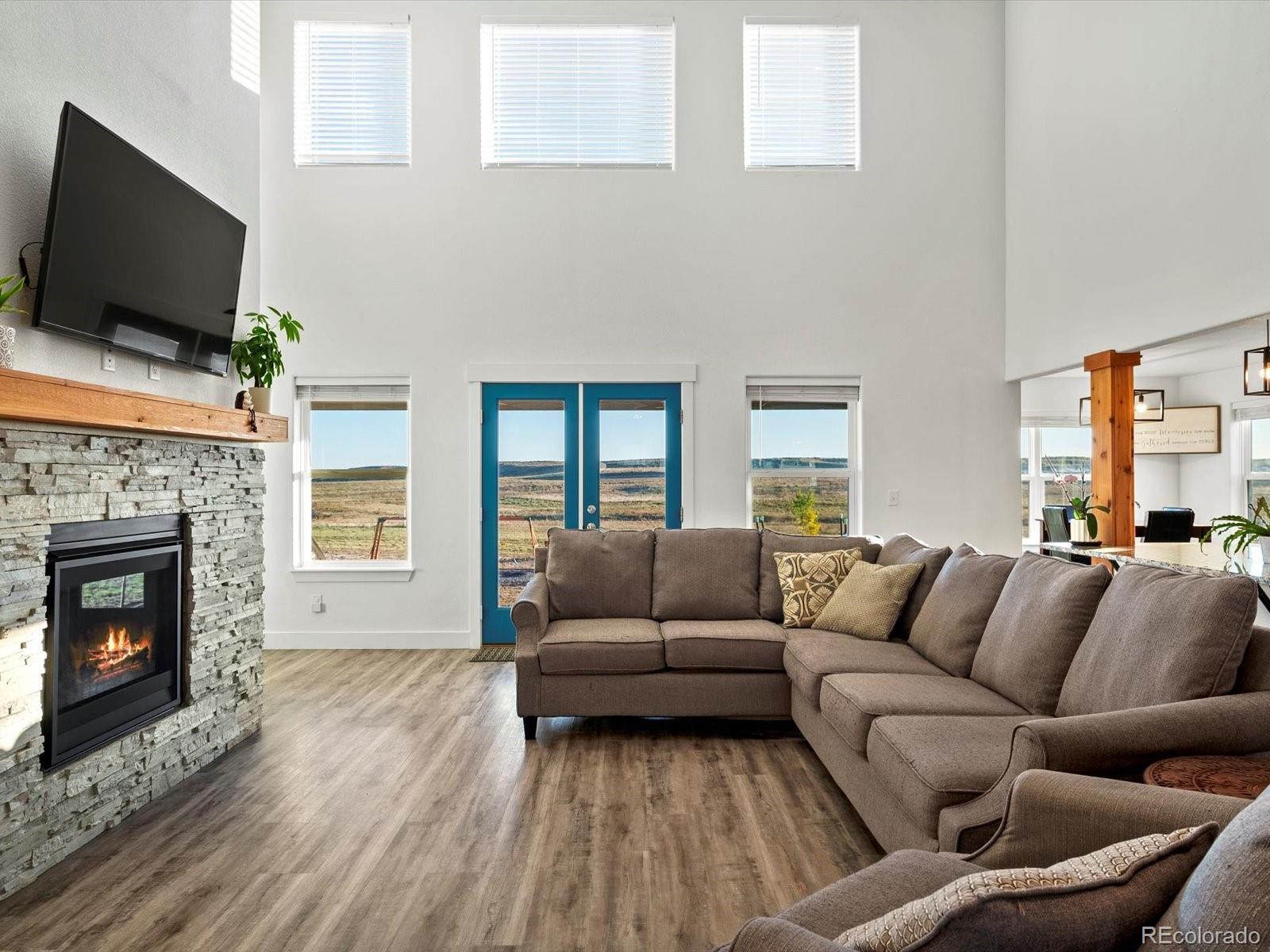 MLS Image #3 for 16471 s essex road,platteville, Colorado