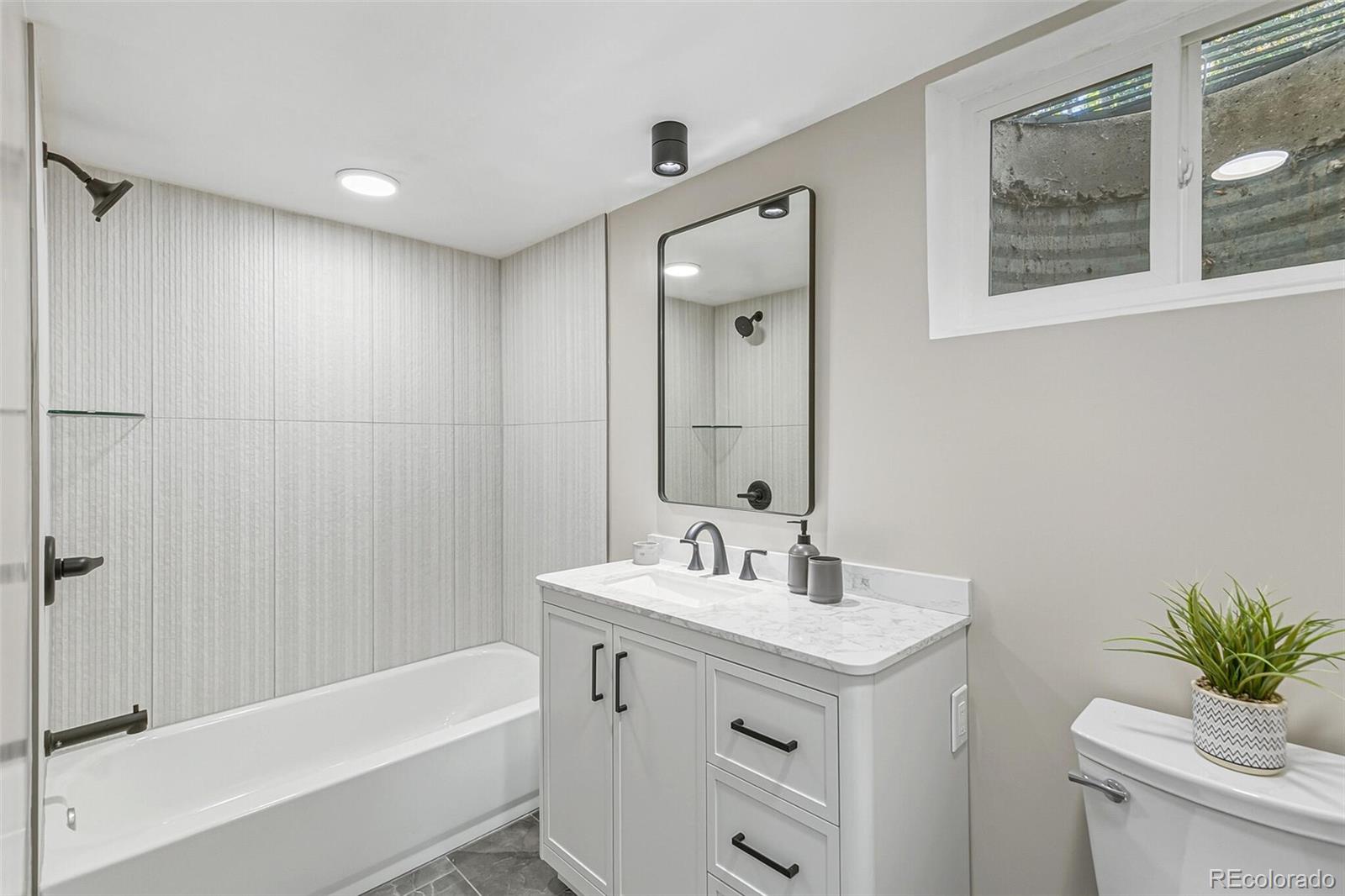 MLS Image #19 for 2987 s university boulevard,denver, Colorado