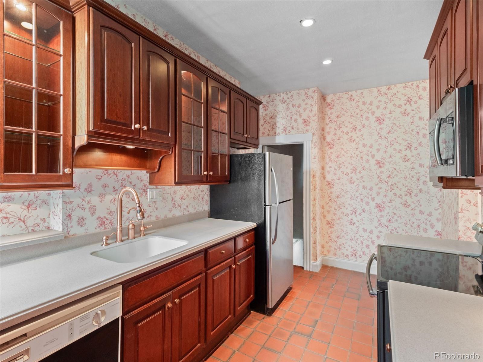 MLS Image #17 for 1166 n downing street,denver, Colorado