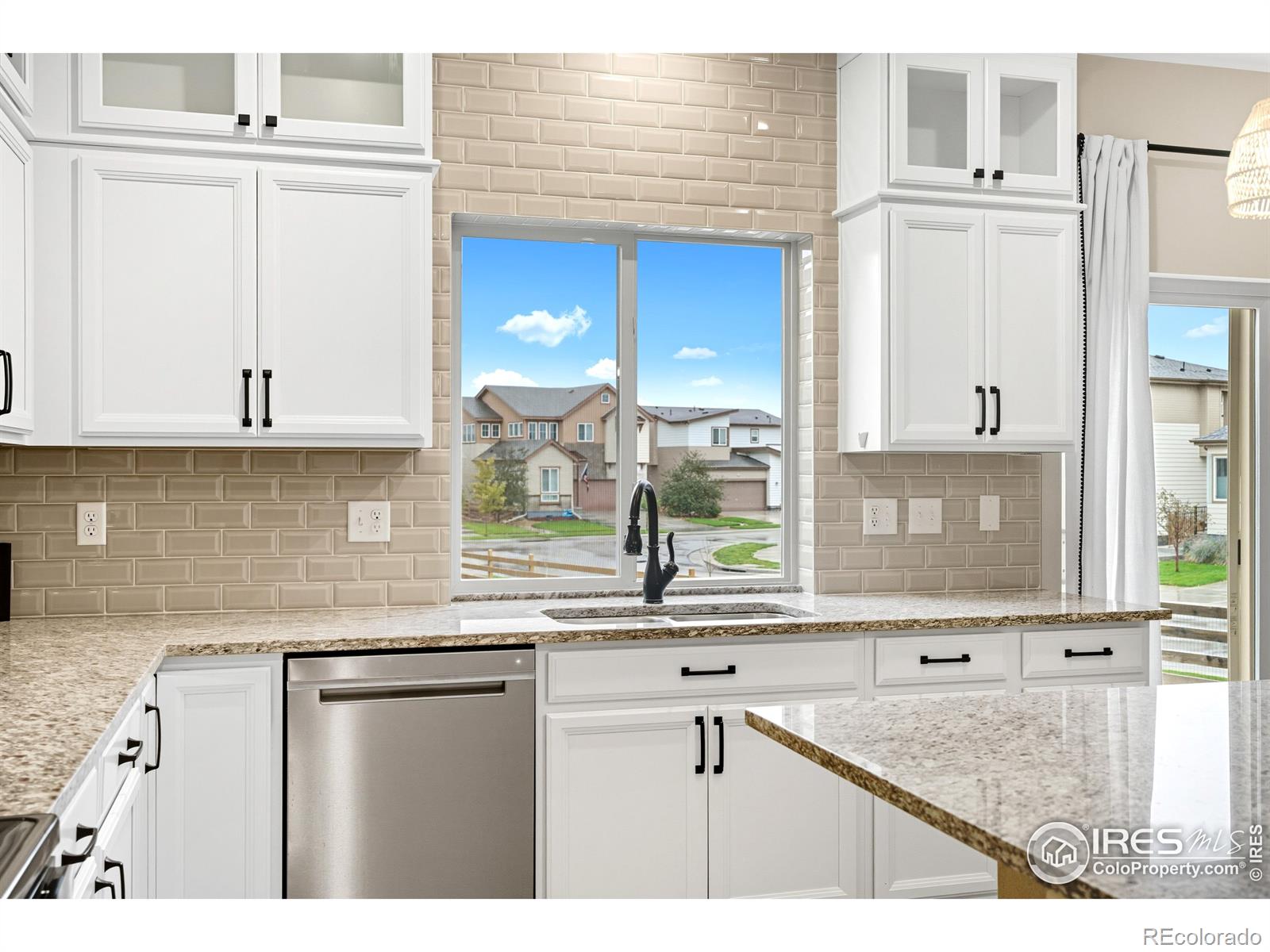MLS Image #10 for 10008  walden court,commerce city, Colorado