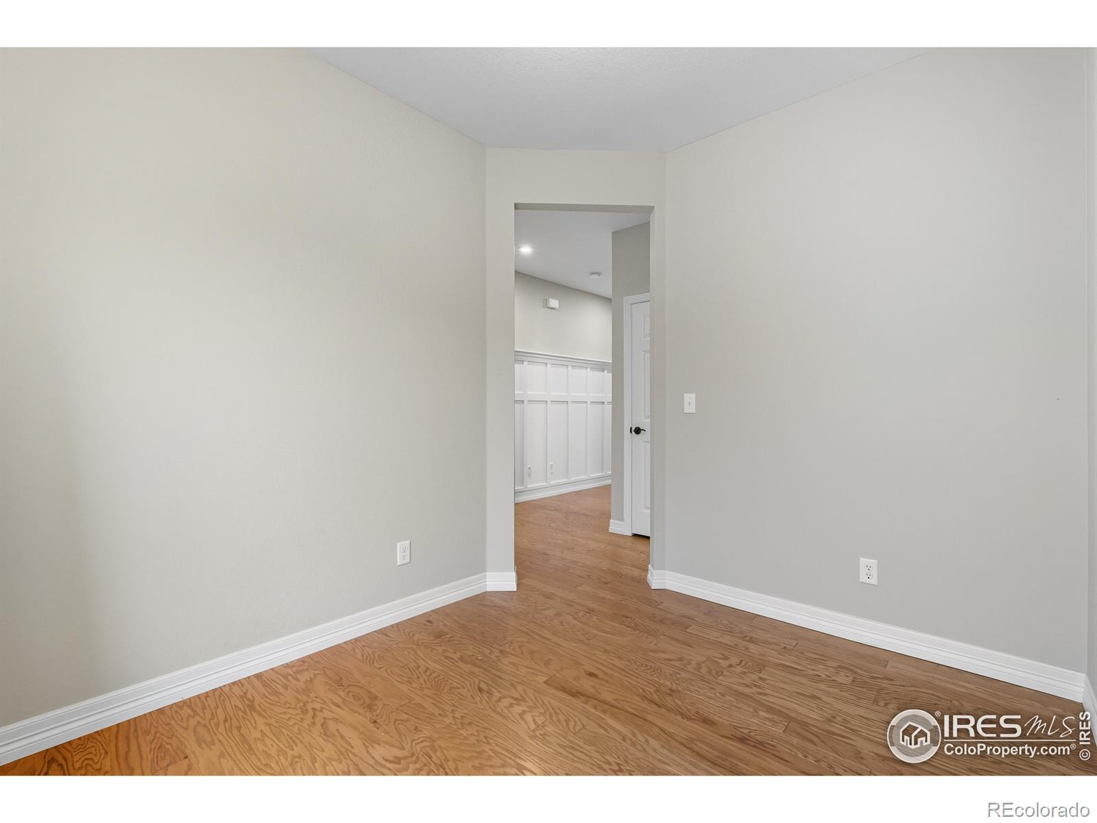 MLS Image #12 for 10008  walden court,commerce city, Colorado