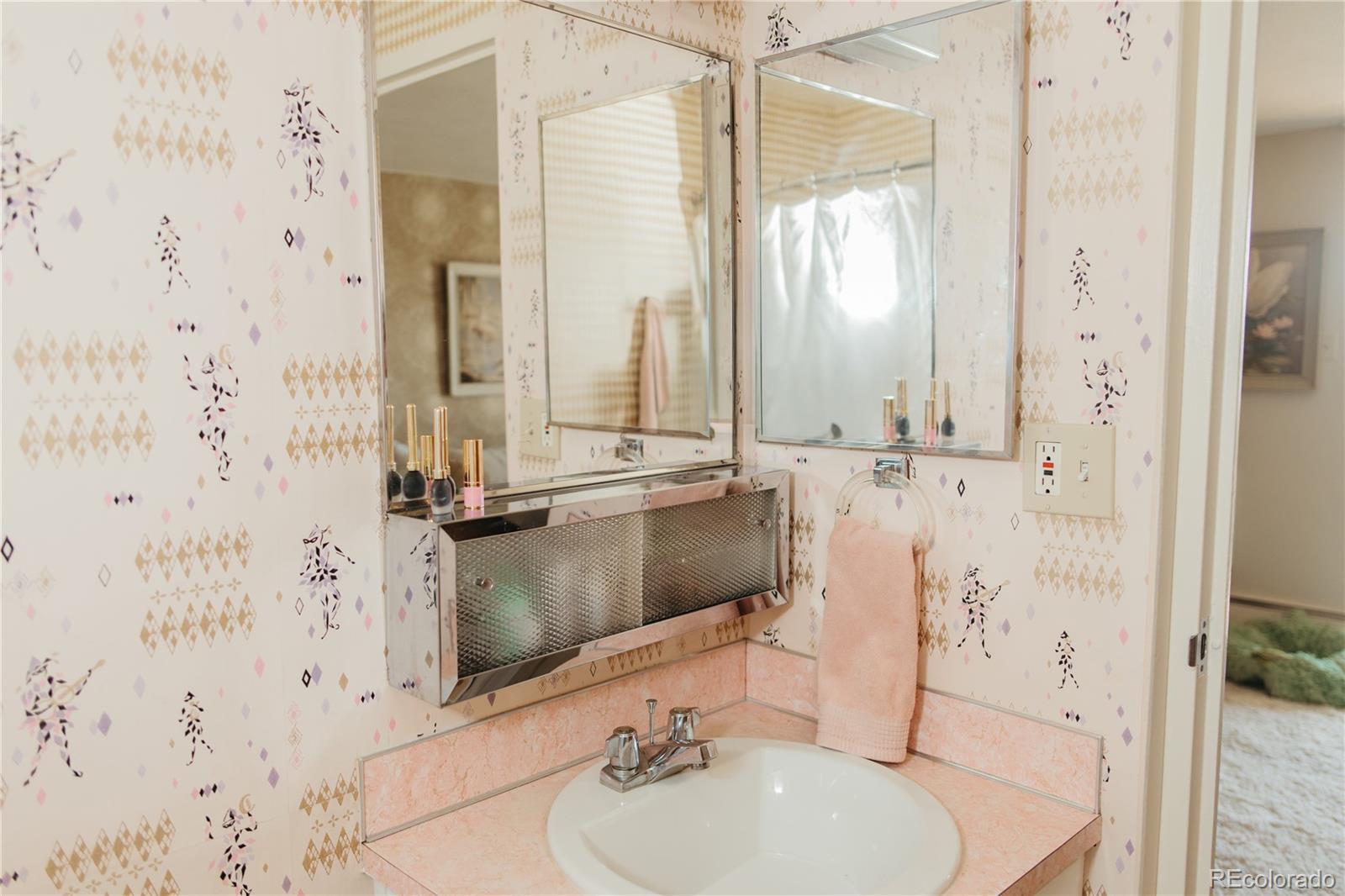 MLS Image #30 for 1090 n lafayette street 504,denver, Colorado