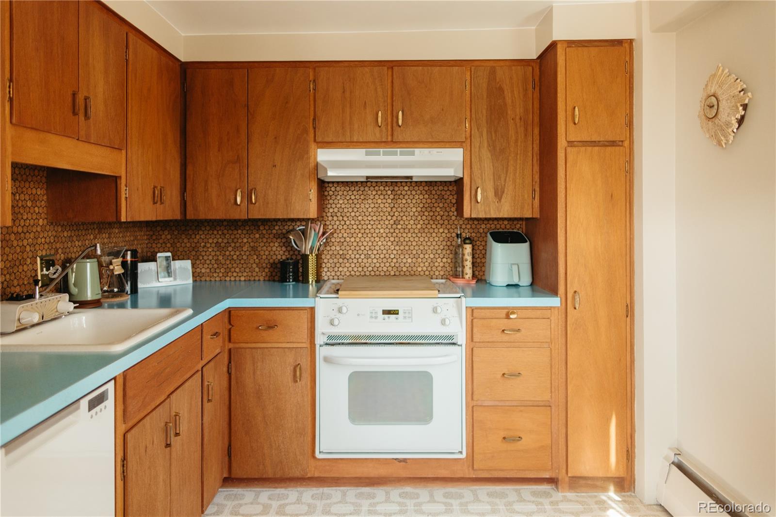 MLS Image #8 for 1090 n lafayette street 504,denver, Colorado