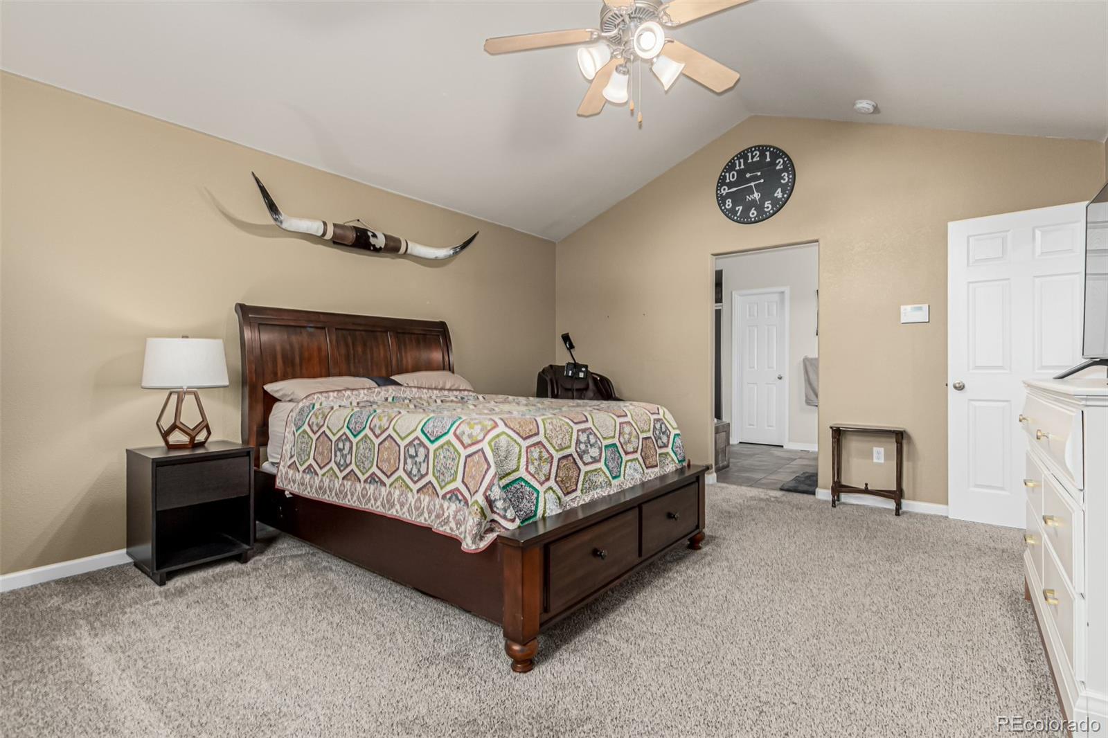 MLS Image #14 for 1025 s krameria street,denver, Colorado