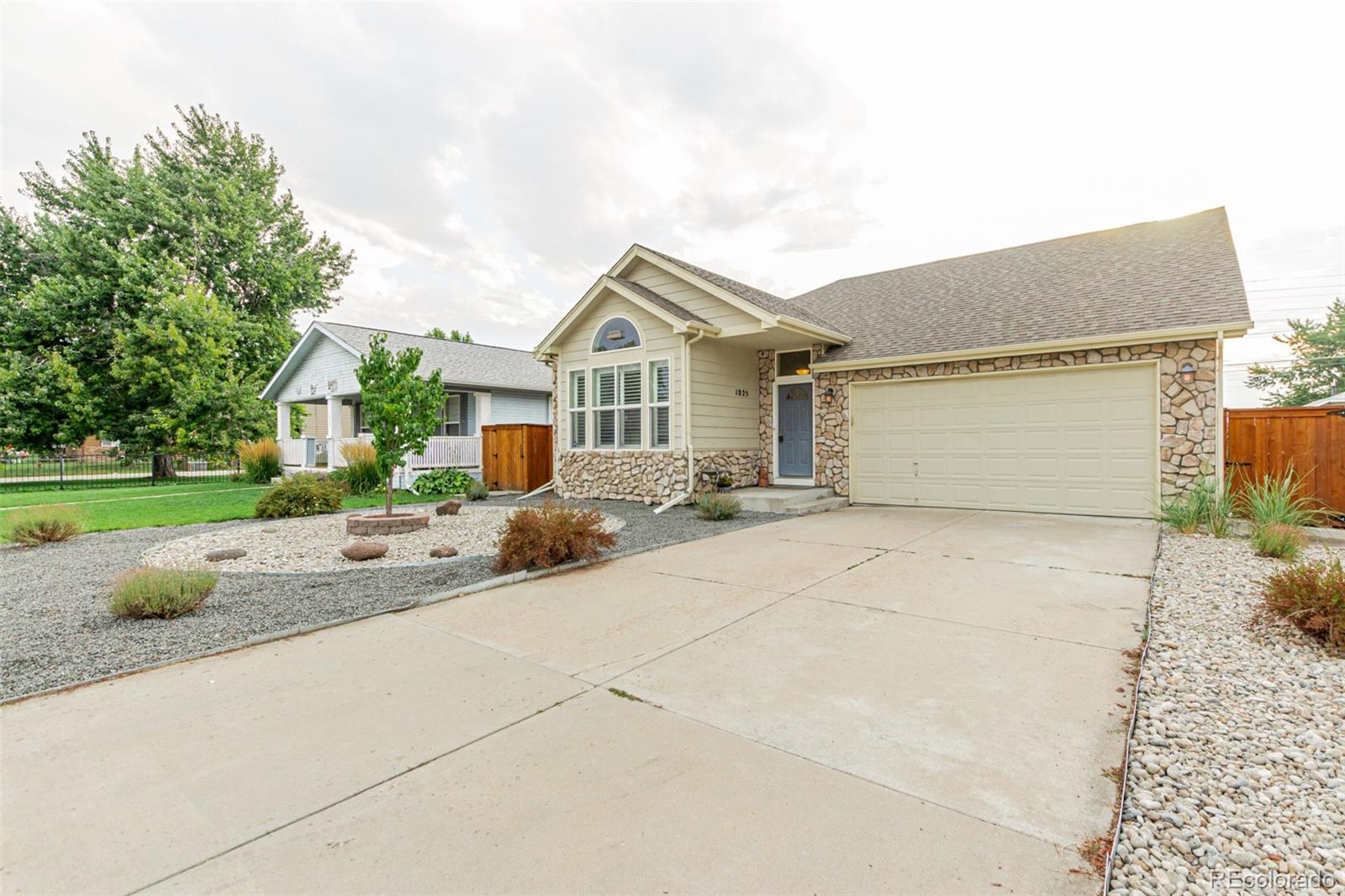 MLS Image #3 for 1025 s krameria street,denver, Colorado