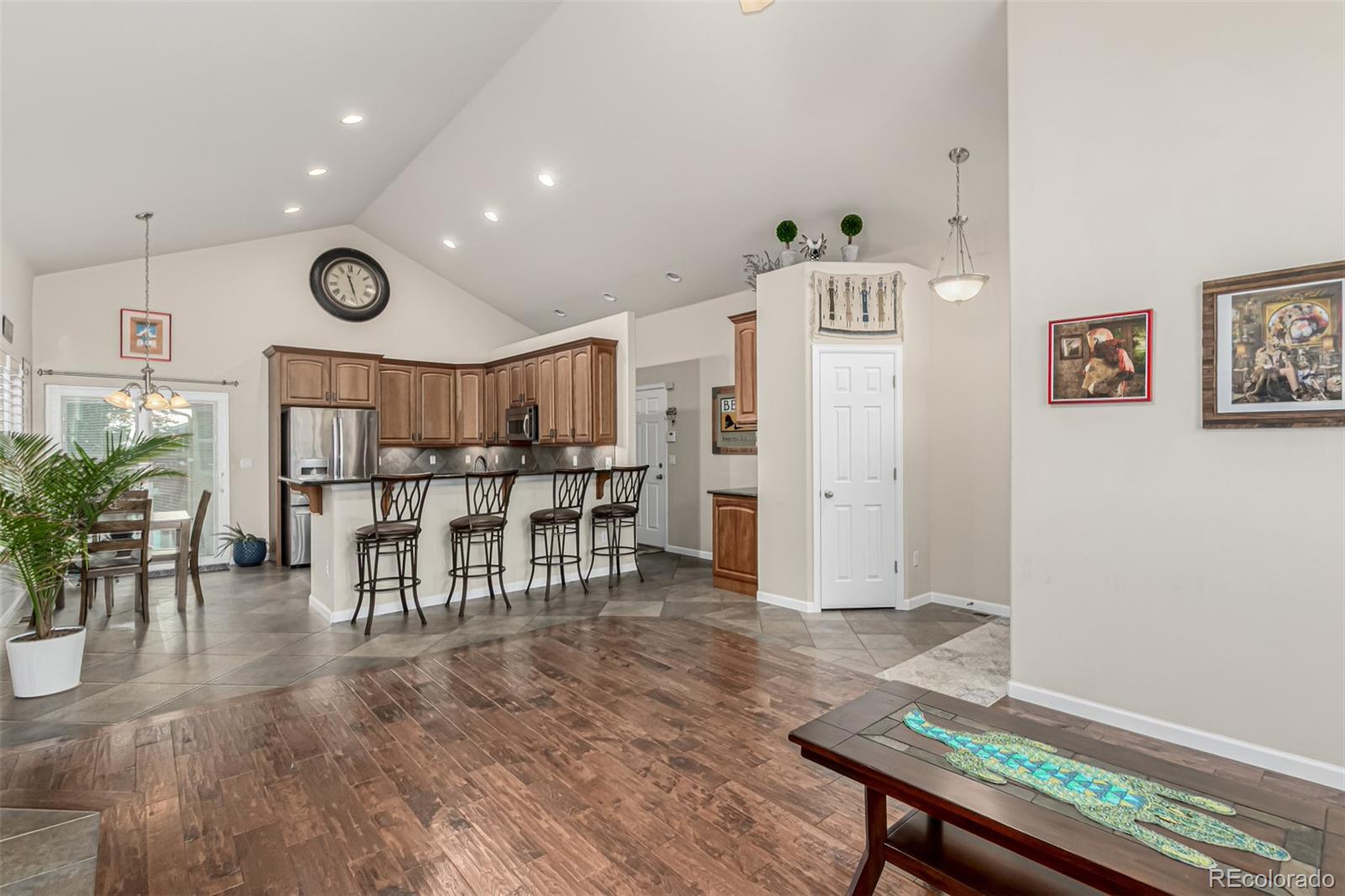 MLS Image #8 for 1025 s krameria street,denver, Colorado