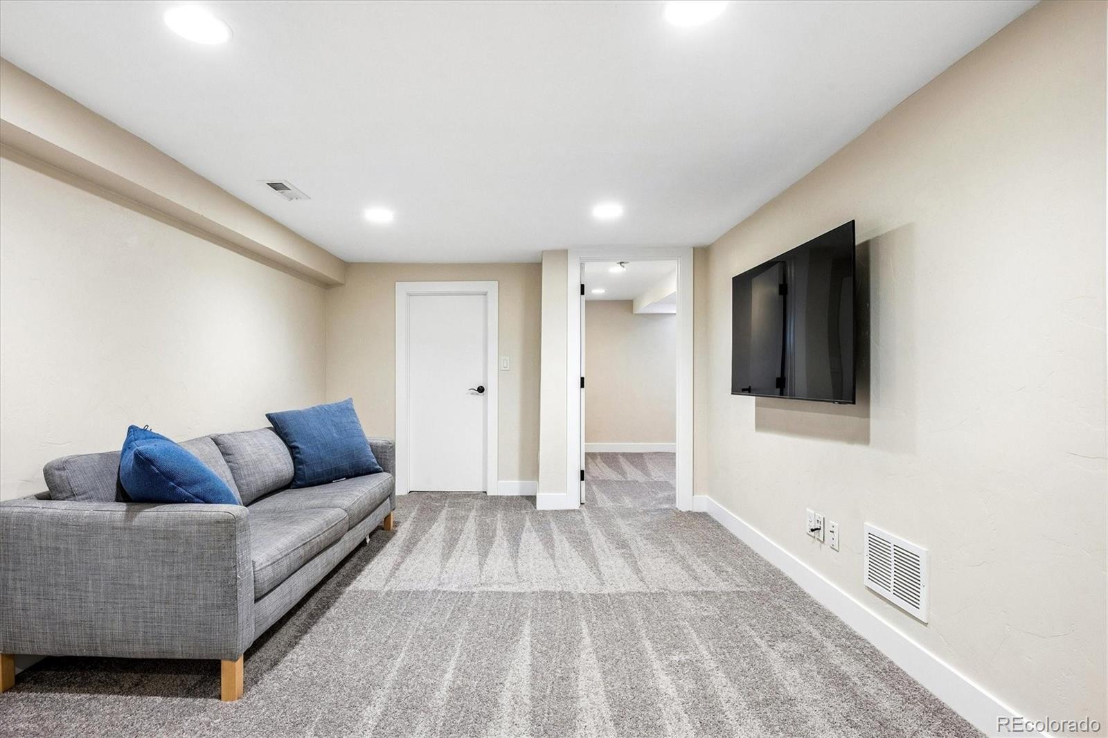 MLS Image #8 for 2027 e 25th avenue,denver, Colorado