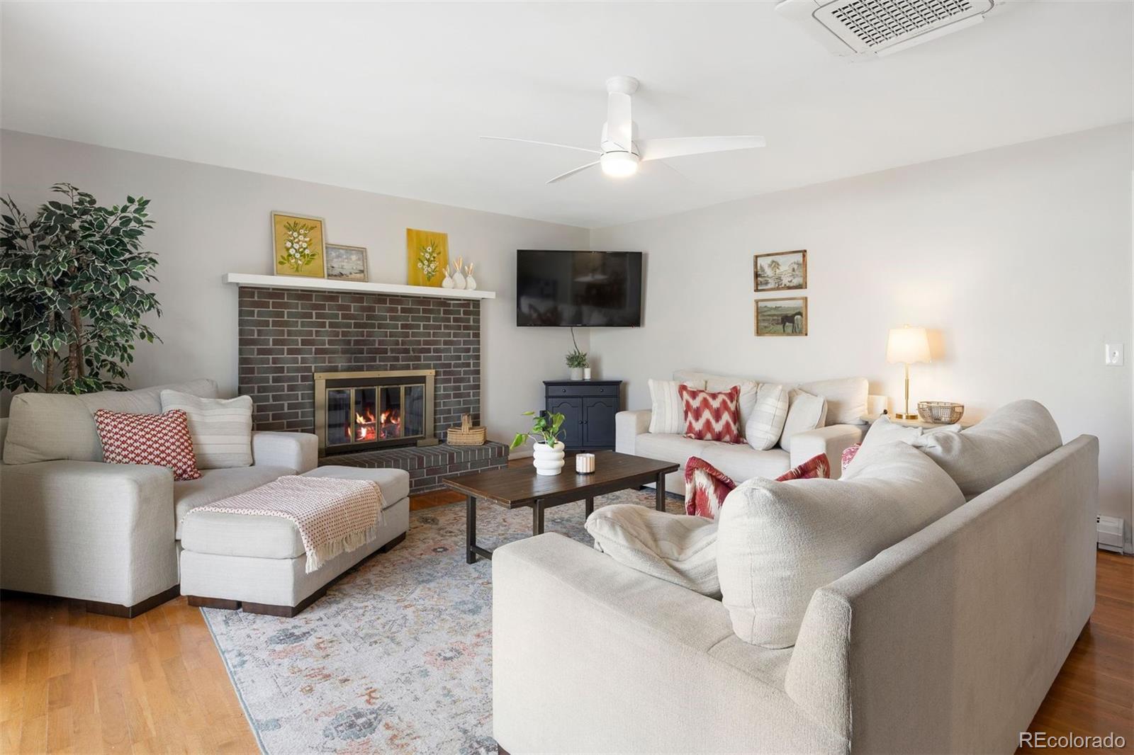 MLS Image #3 for 3999 e nobles road,centennial, Colorado