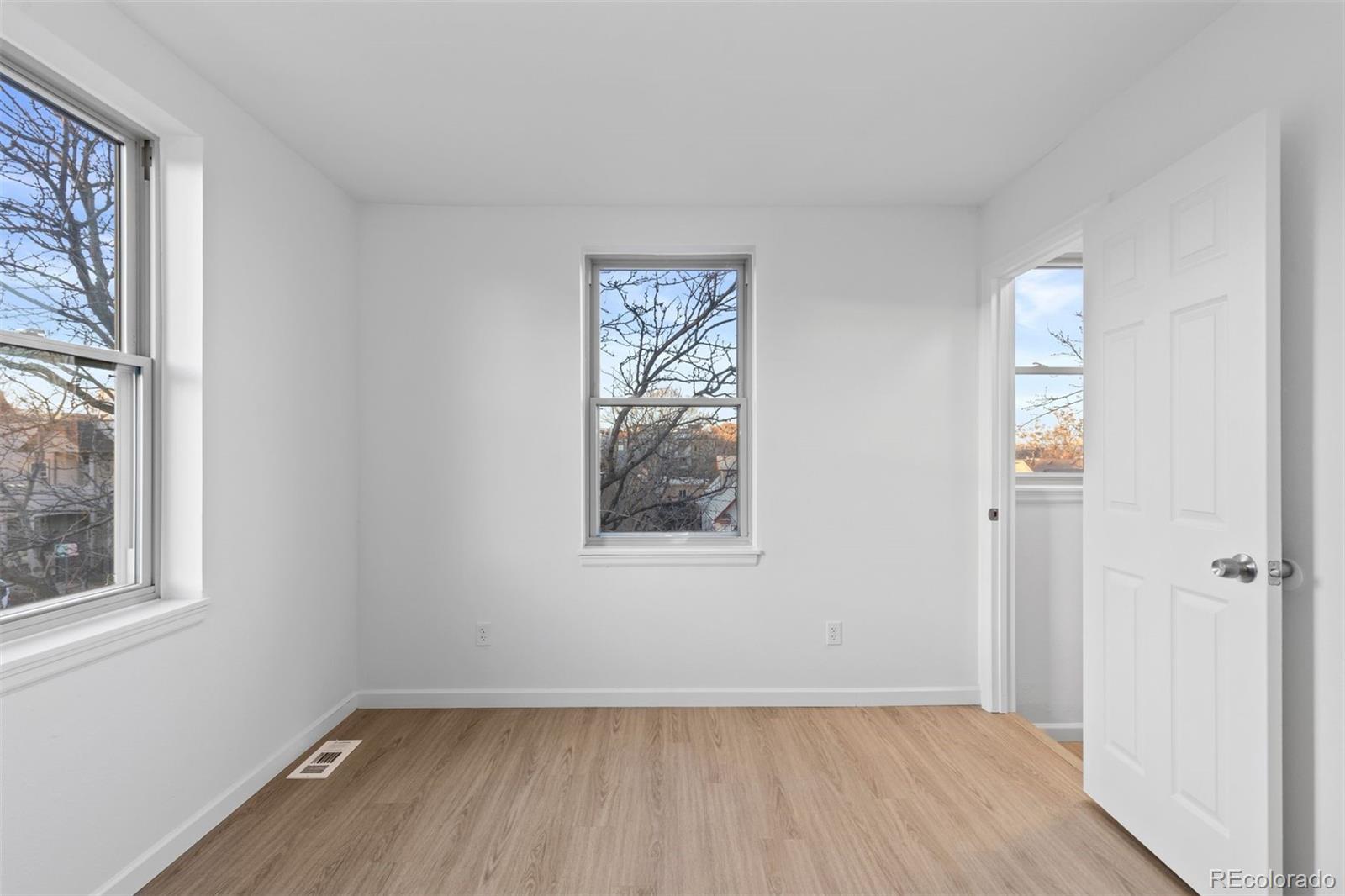 MLS Image #16 for 2120 w 31st avenue 12,denver, Colorado