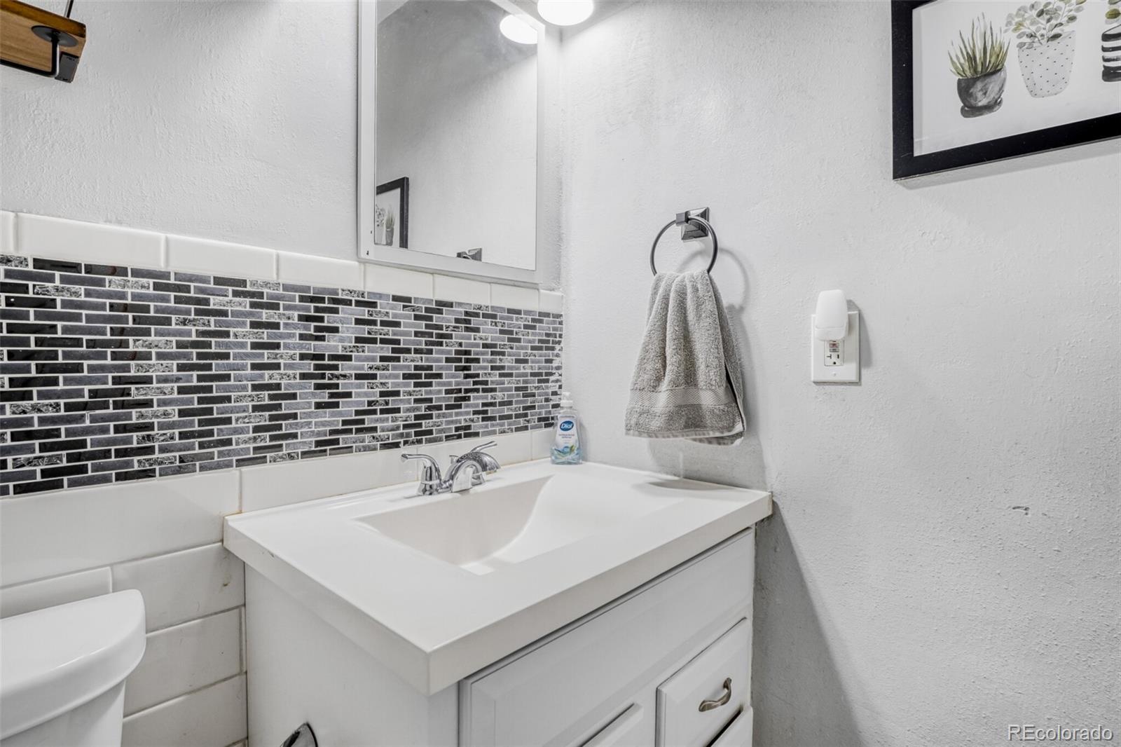 MLS Image #25 for 15155 e dartmouth avenue,aurora, Colorado