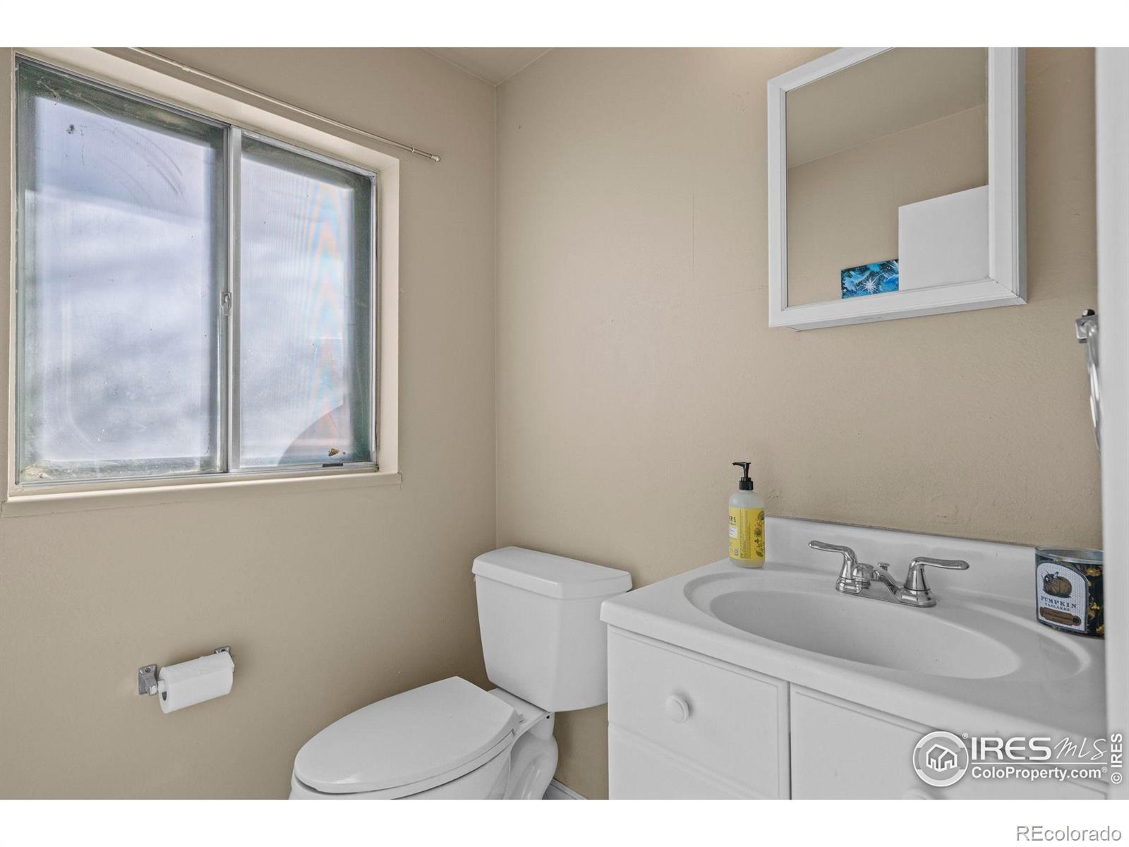 MLS Image #16 for 1403 s coffman street,longmont, Colorado
