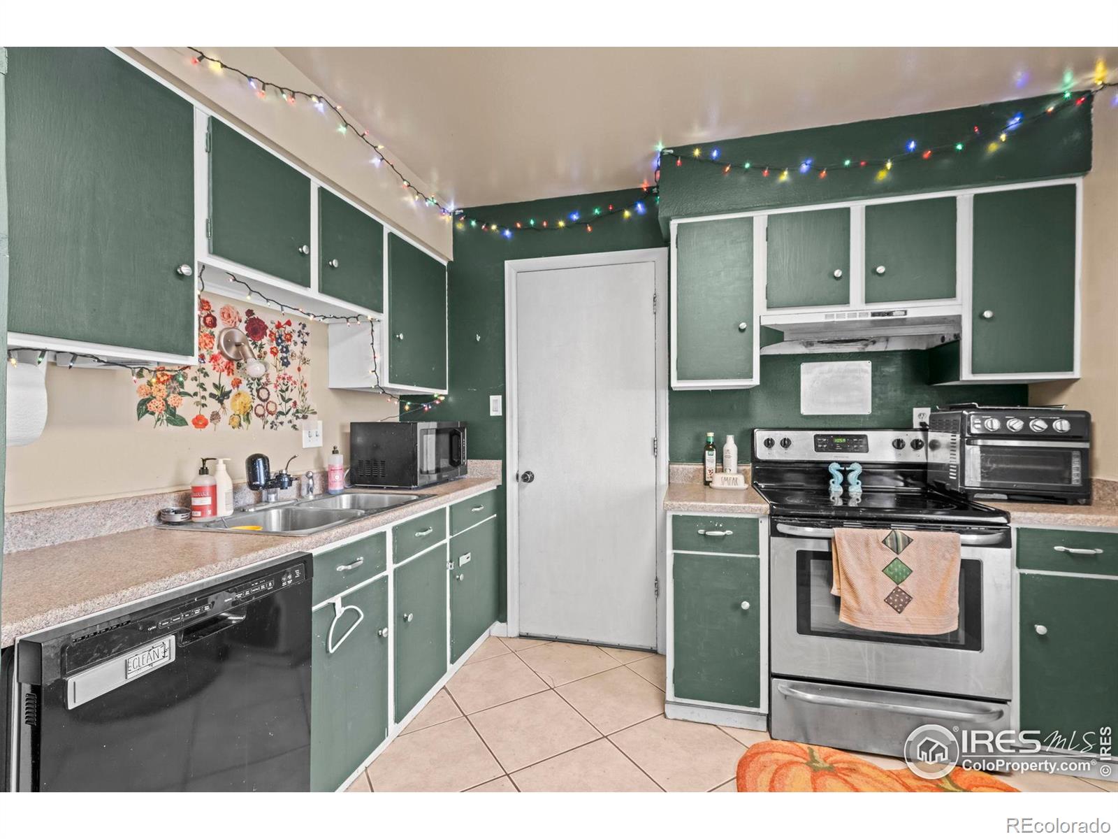 MLS Image #6 for 1403 s coffman street,longmont, Colorado