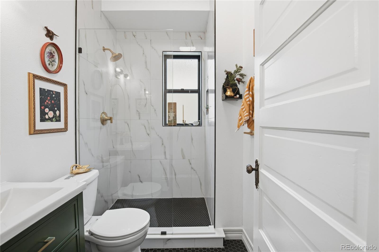 MLS Image #10 for 724 s clarkson street,denver, Colorado