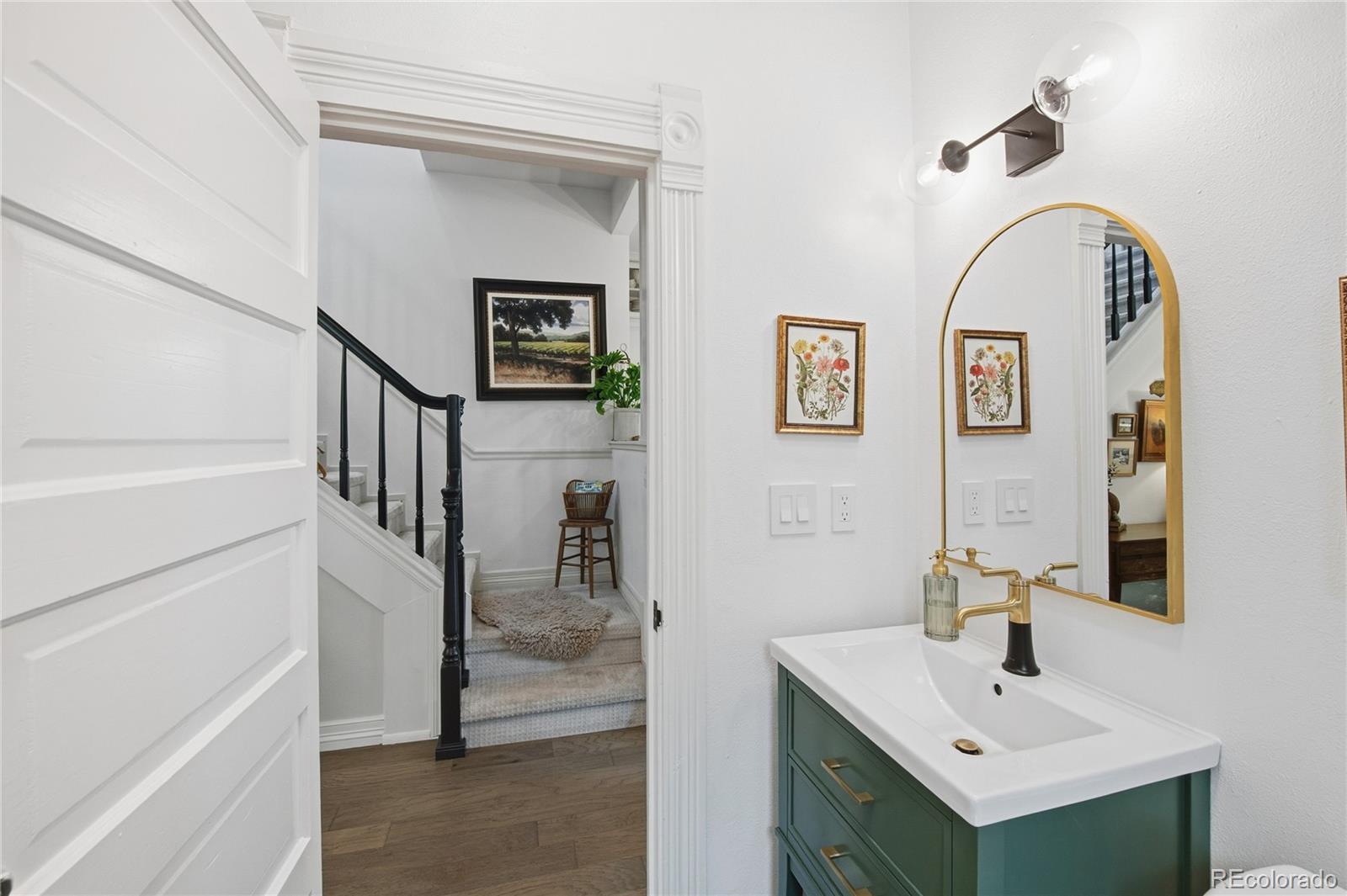 MLS Image #11 for 724 s clarkson street,denver, Colorado
