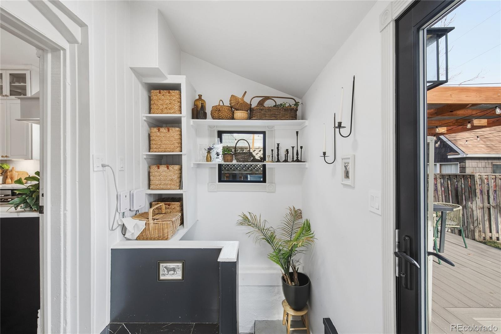 MLS Image #25 for 724 s clarkson street,denver, Colorado