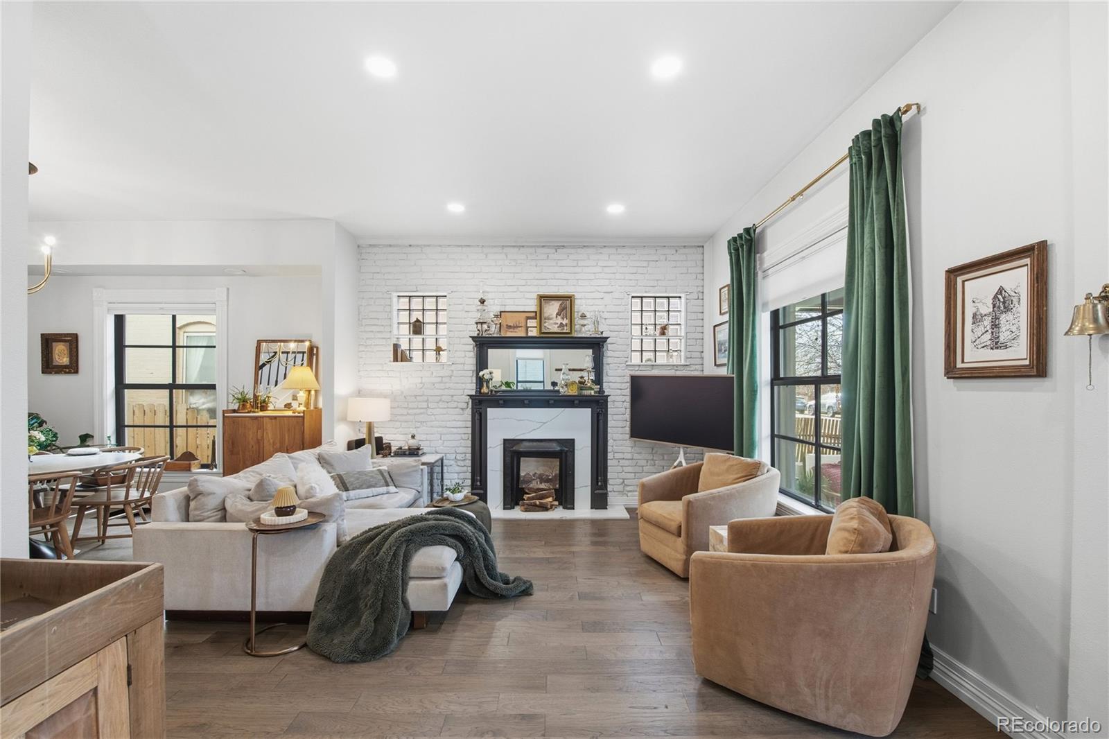MLS Image #3 for 724 s clarkson street,denver, Colorado