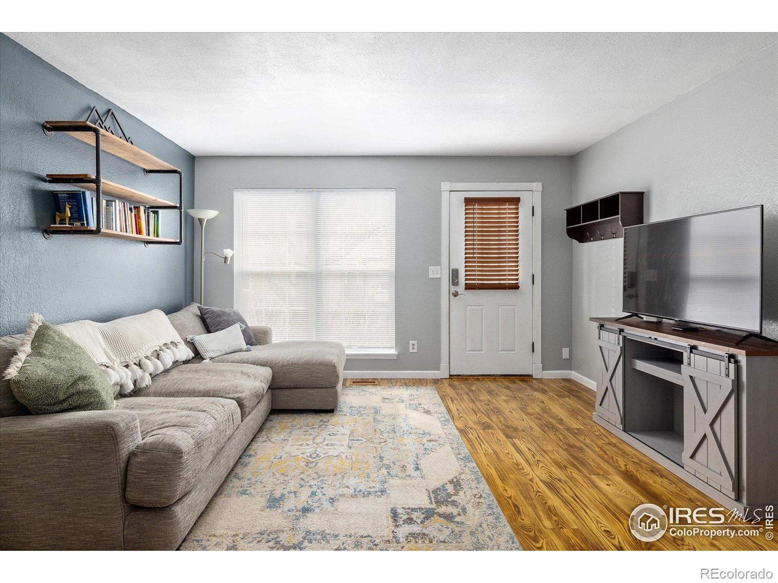 MLS Image #3 for 11951 e kepner drive,aurora, Colorado