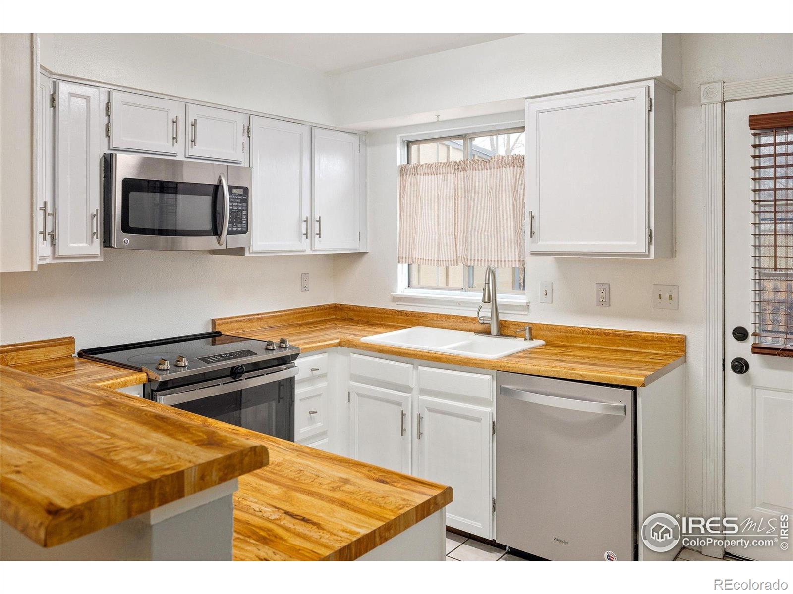 MLS Image #9 for 11951 e kepner drive,aurora, Colorado