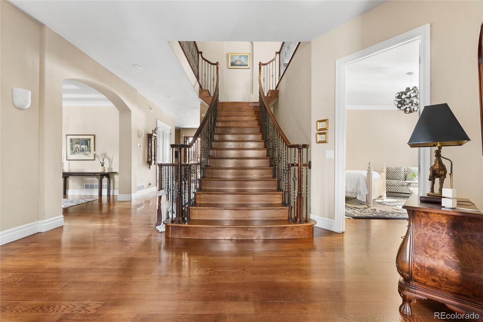 MLS Image #6 for 1160 n monaco parkway,denver, Colorado