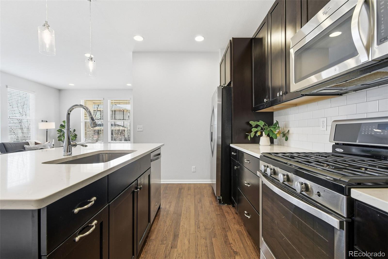 MLS Image #14 for 11273 e 28th place,denver, Colorado