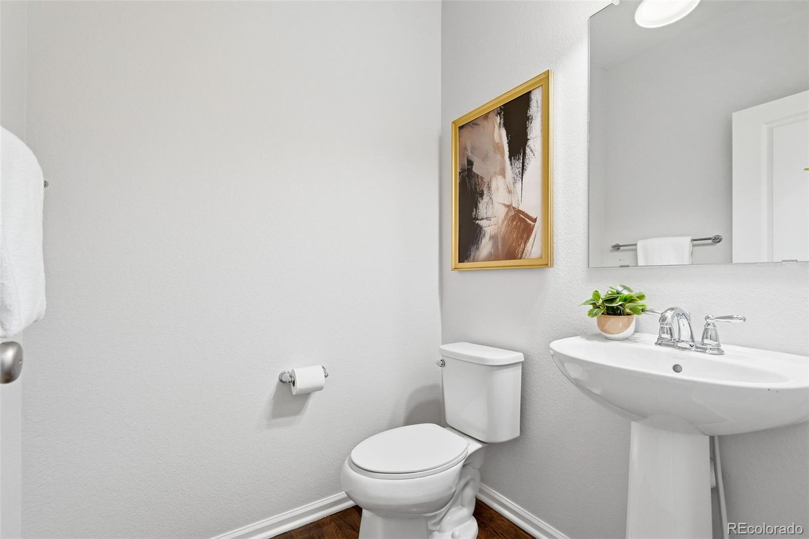 MLS Image #16 for 11273 e 28th place,denver, Colorado