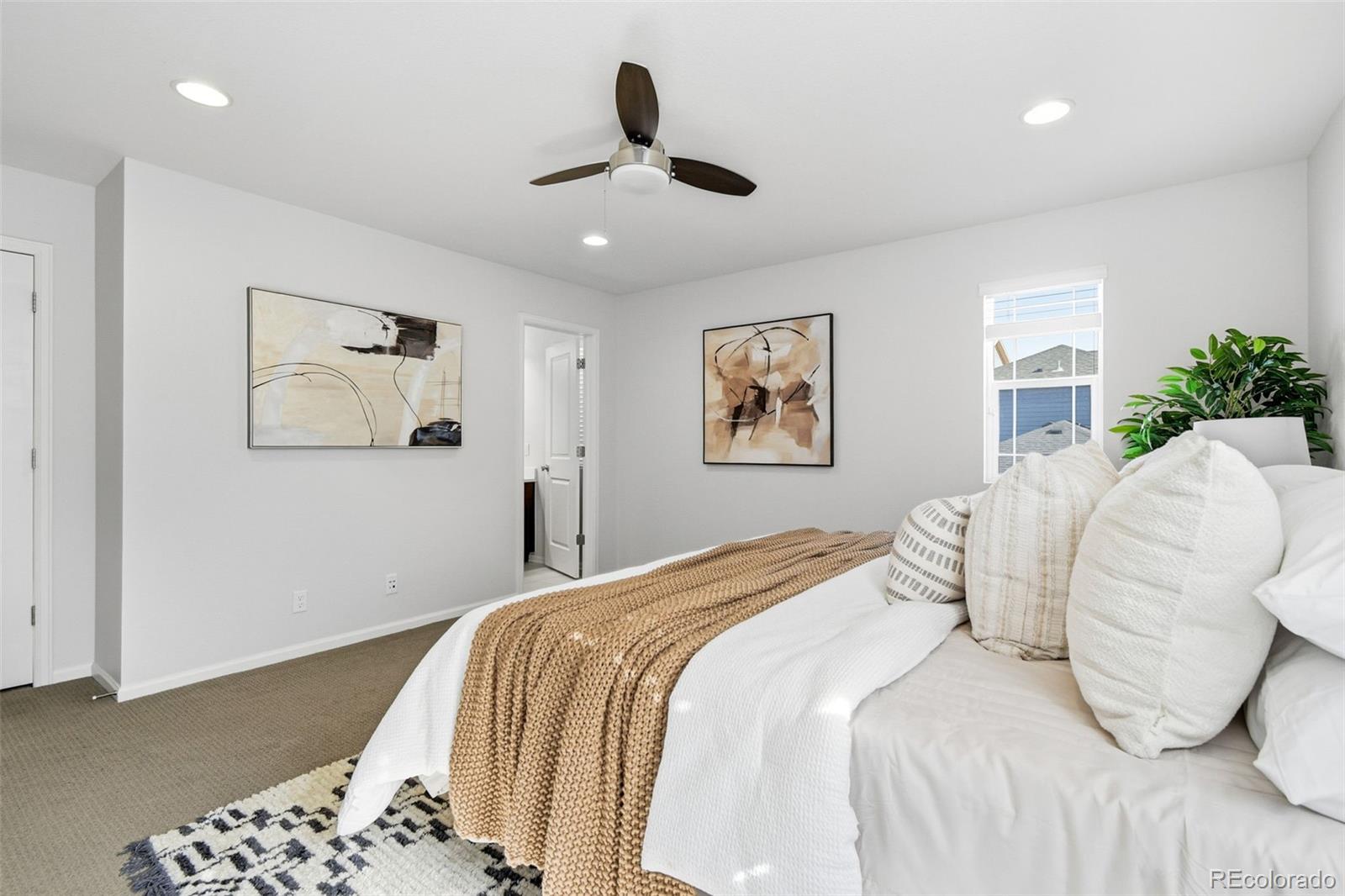 MLS Image #23 for 11273 e 28th place,denver, Colorado